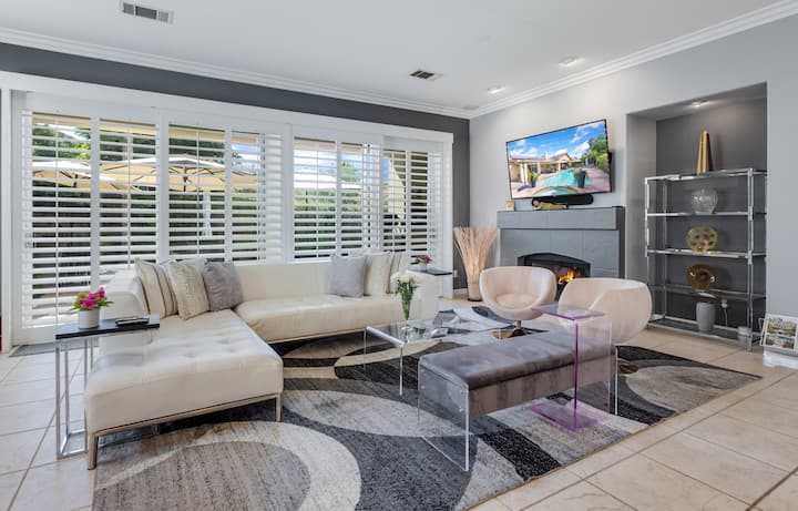 Luxury Desert Retreat With Private Pool Near El Paseo - Palm Desert, CA