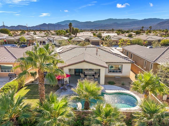 Homecoming Queen 4 Bedroom Home - California