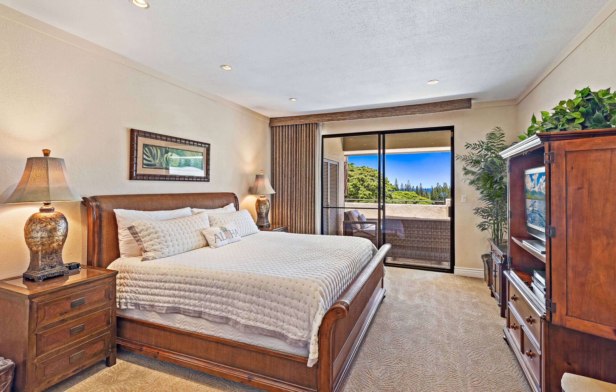 Condo in Lahaina · ★5.0 · 1 bedroom · 2 beds · 2 baths - Image 11