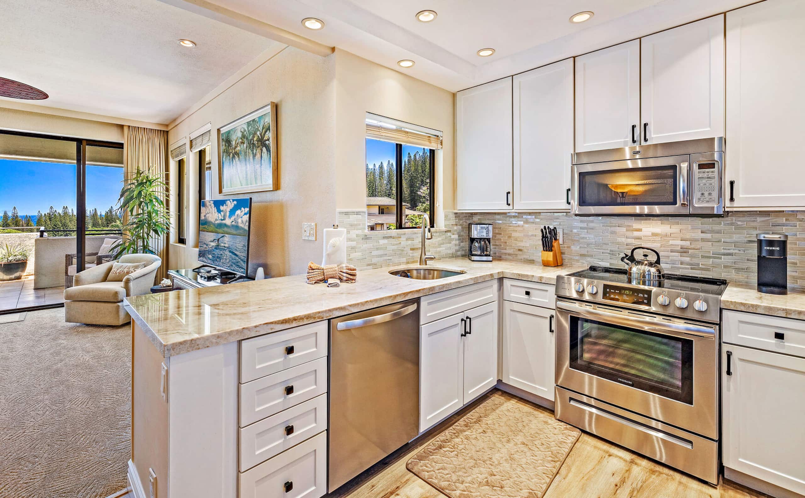 Condo in Lahaina · ★5.0 · 1 bedroom · 2 beds · 2 baths - Image 6