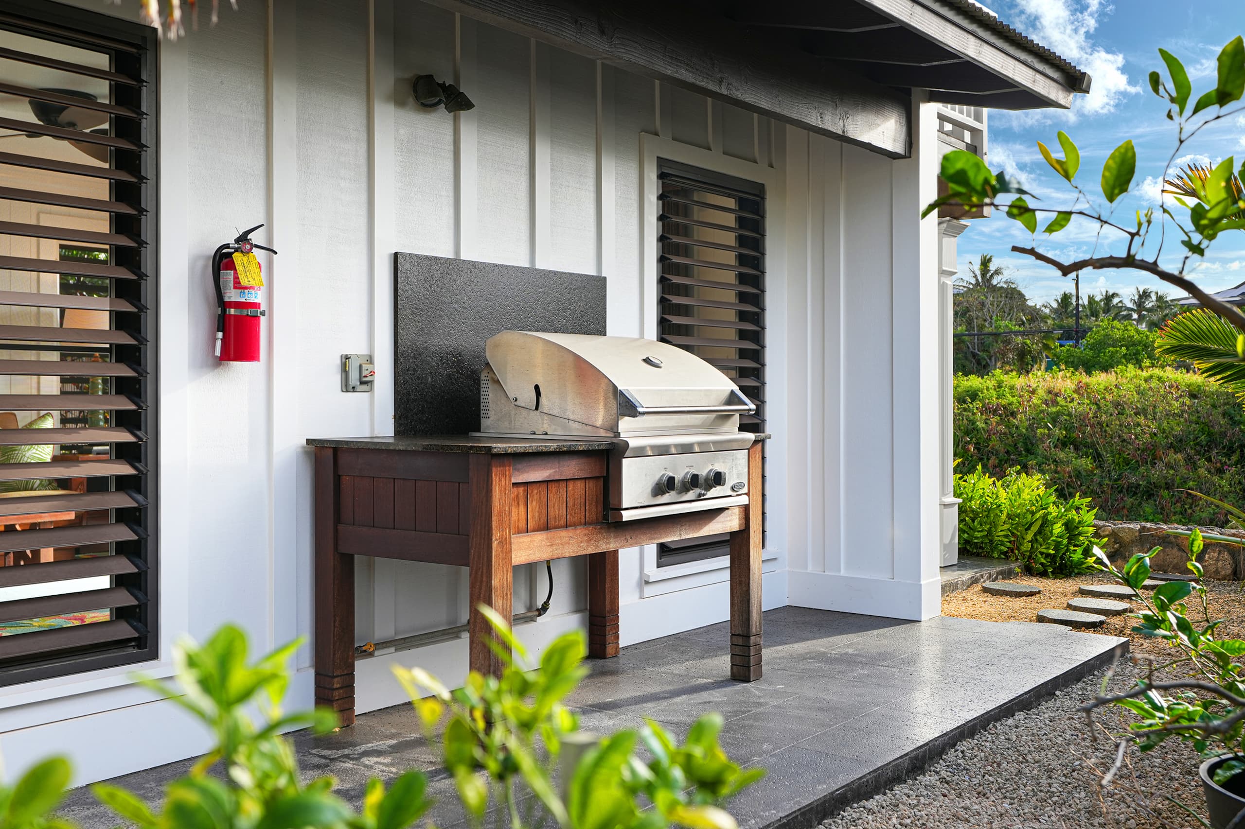 Home in Koloa · ★5.0 · 2 bedrooms · 3 beds · 3 baths - Photo 12