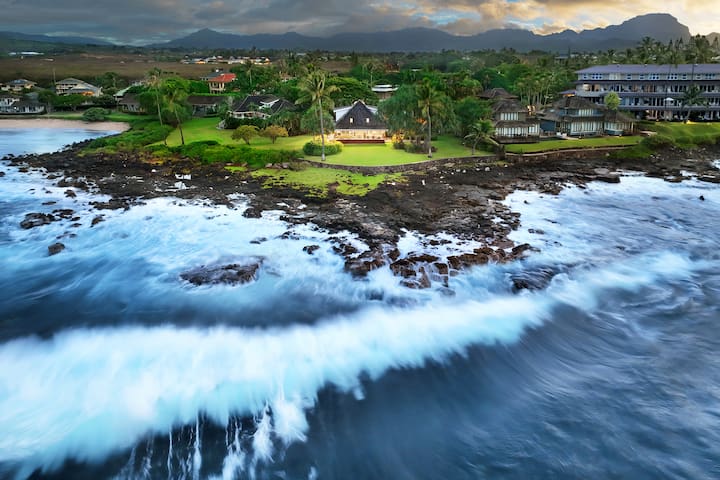 Stonehouse – Beachfront & Amazing Coastline Views! gallery image 4