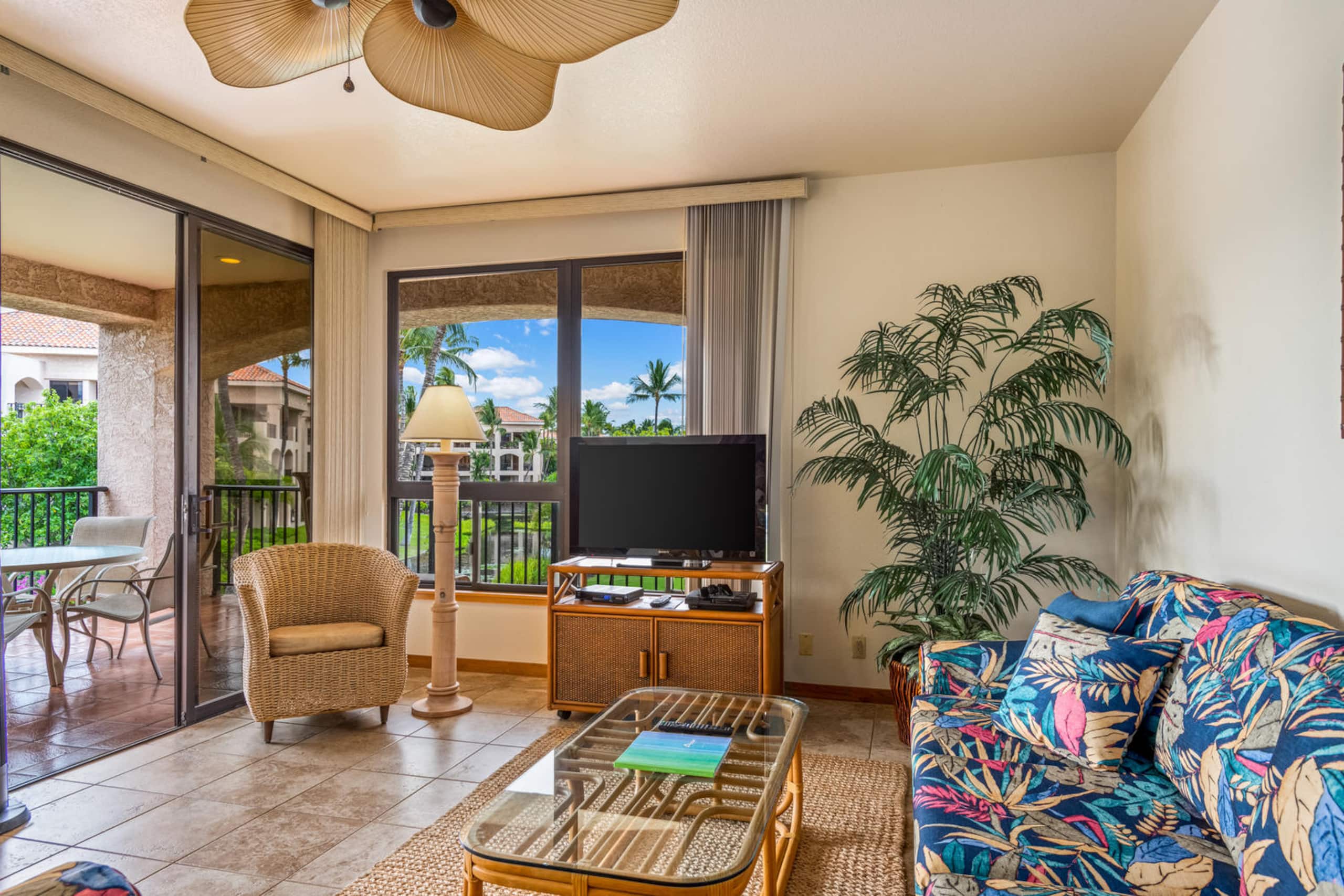 Island Oasis with Resort Pool and King Bed - Photo 2