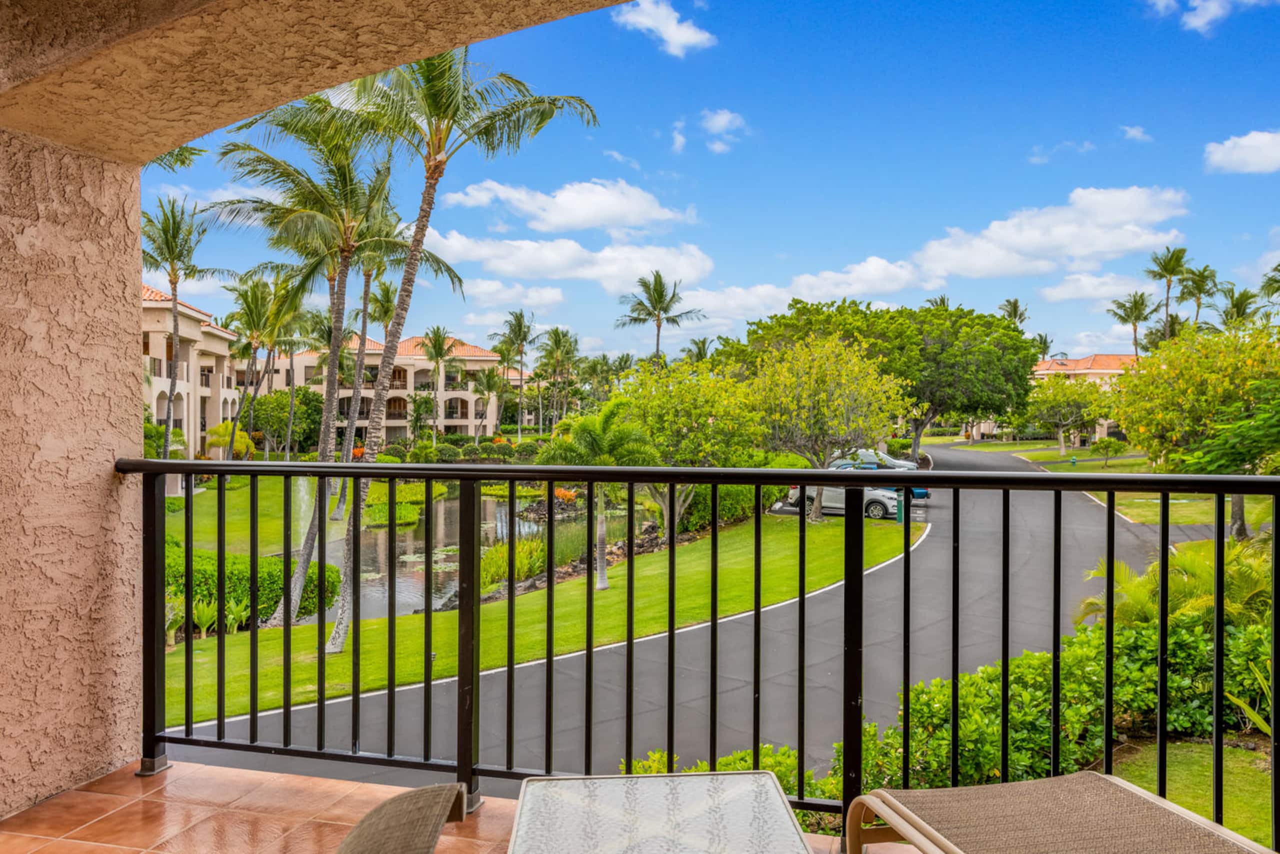 Island Oasis with Resort Pool and King Bed - Photo 17
