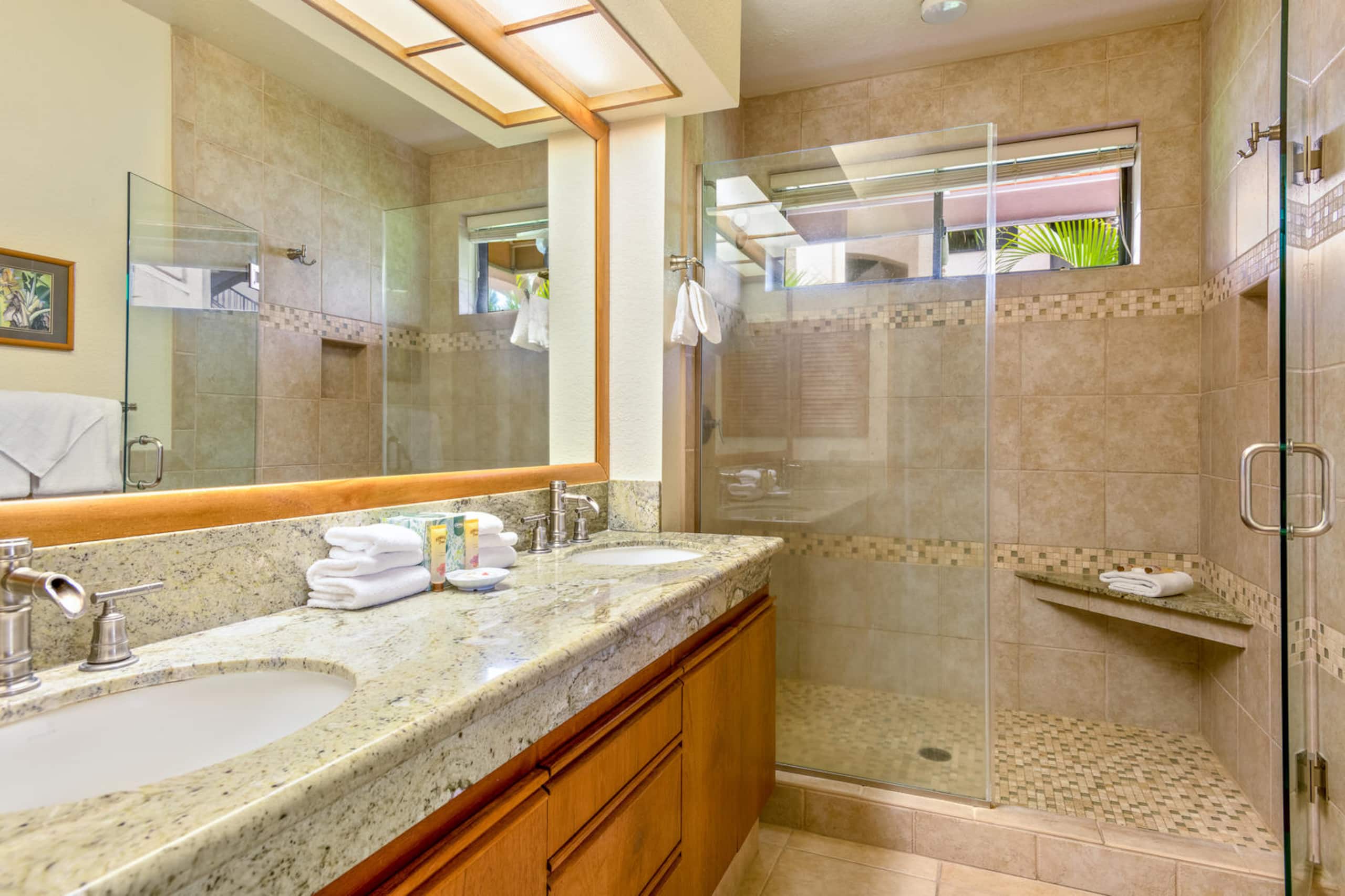 Ground Floor Oasis With Pool & Hot Tub - Photo 9