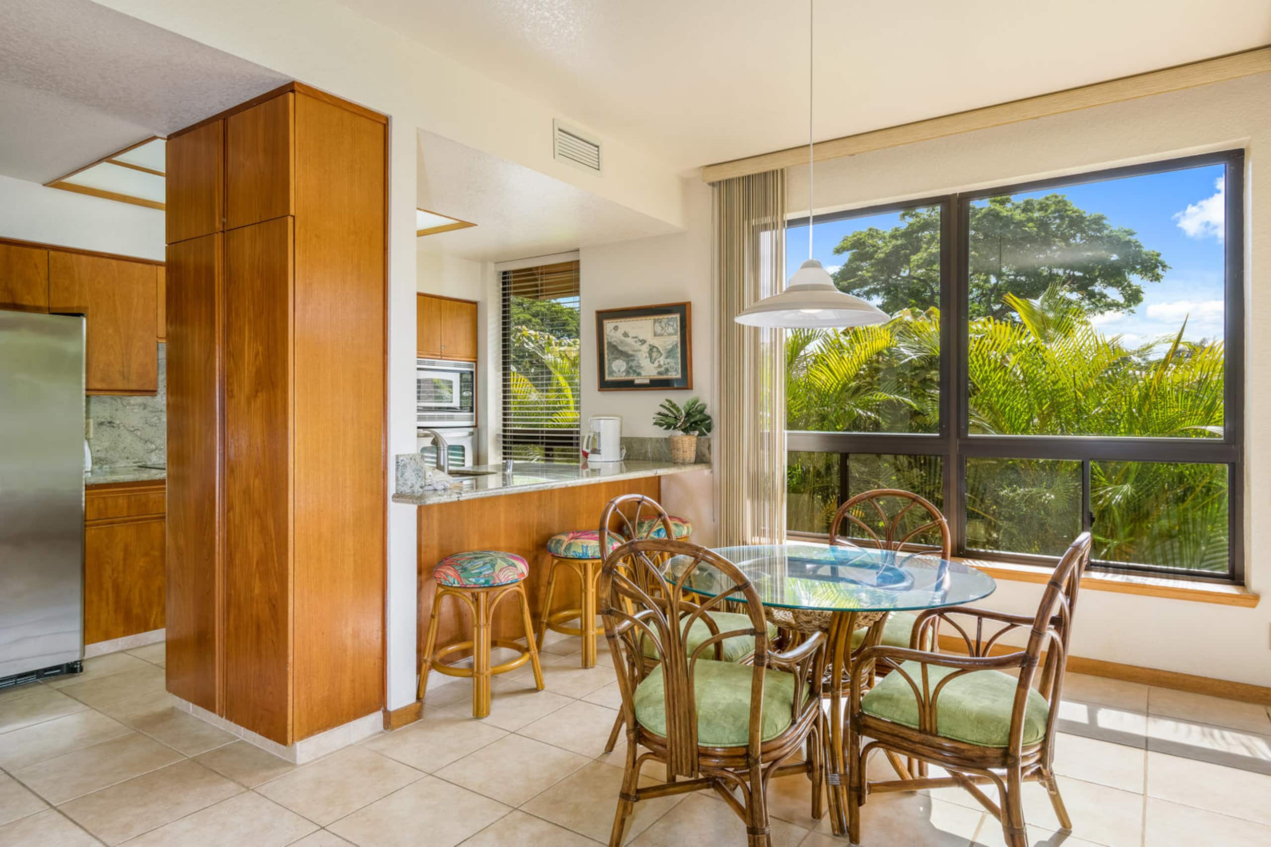 Ground Floor Oasis With Pool & Hot Tub - Photo 3