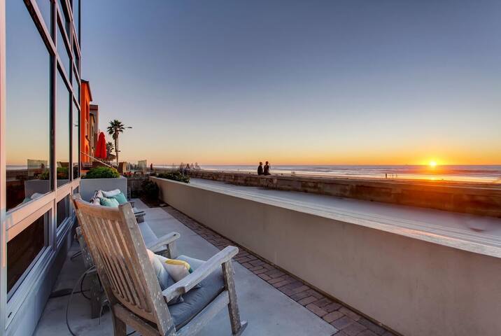 Oceanfront Gem | Ocean Views for Days gallery image 2