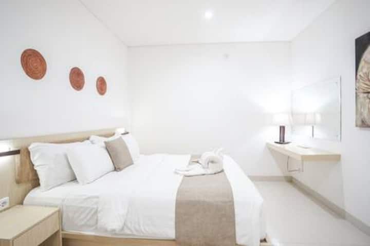 Standard 1 · Cozy Suite with Direct Access to Batu Belig Beach