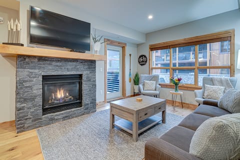 Successful Airbnb property: Stunning White Spruce Lodge - Walk to Main Street! in Canmore