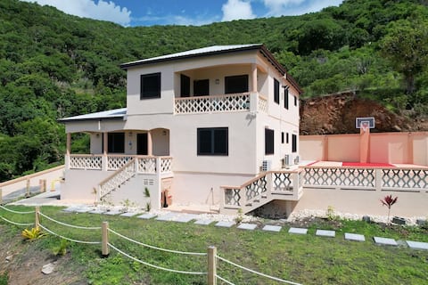 The Pearl: Gorgeous, Gated, 3BD/2BTH Villa w/AC