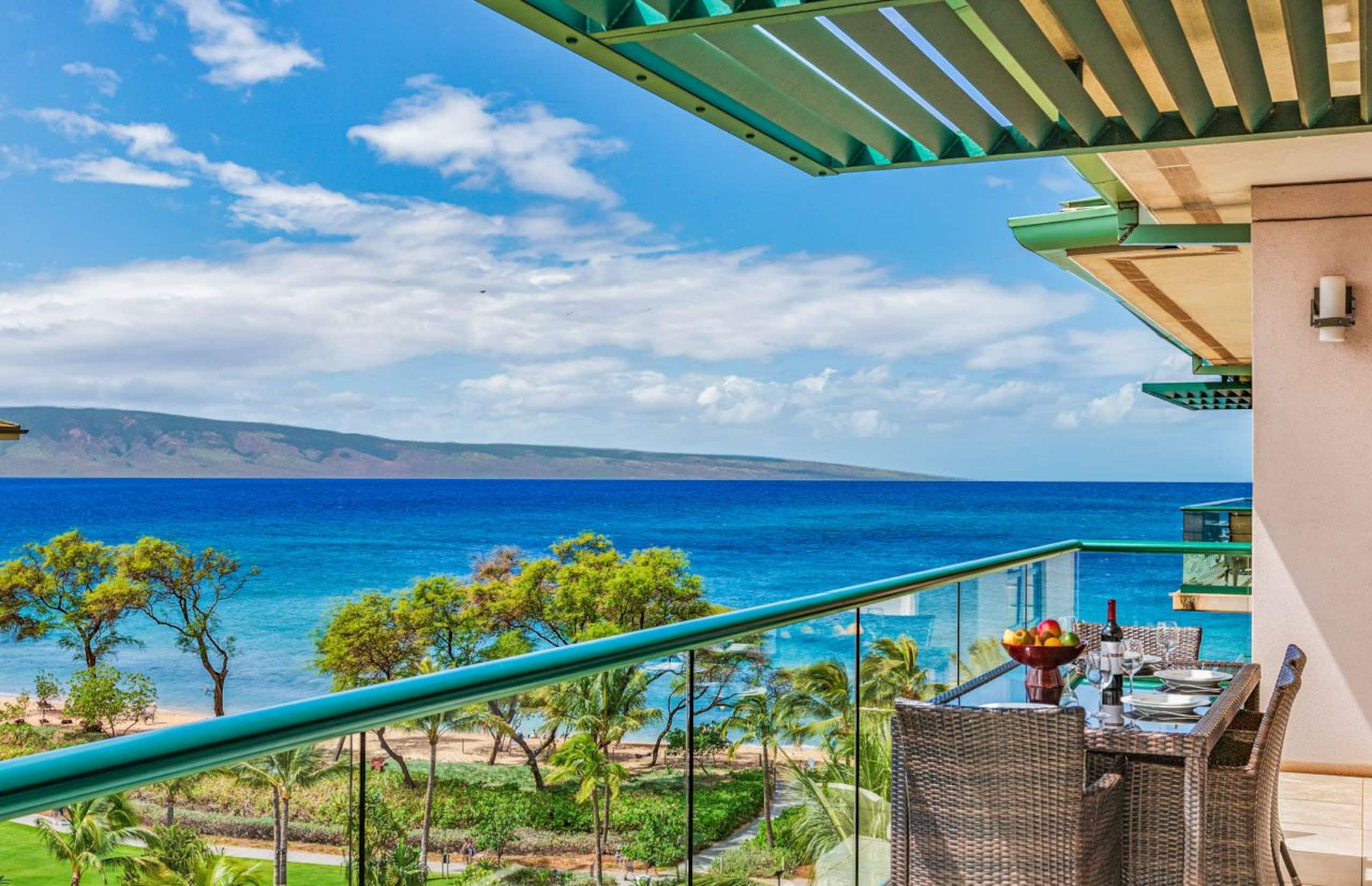 Condo in Lahaina · ★4.95 · 2 bedrooms · 3 beds · 2 baths - Image 2