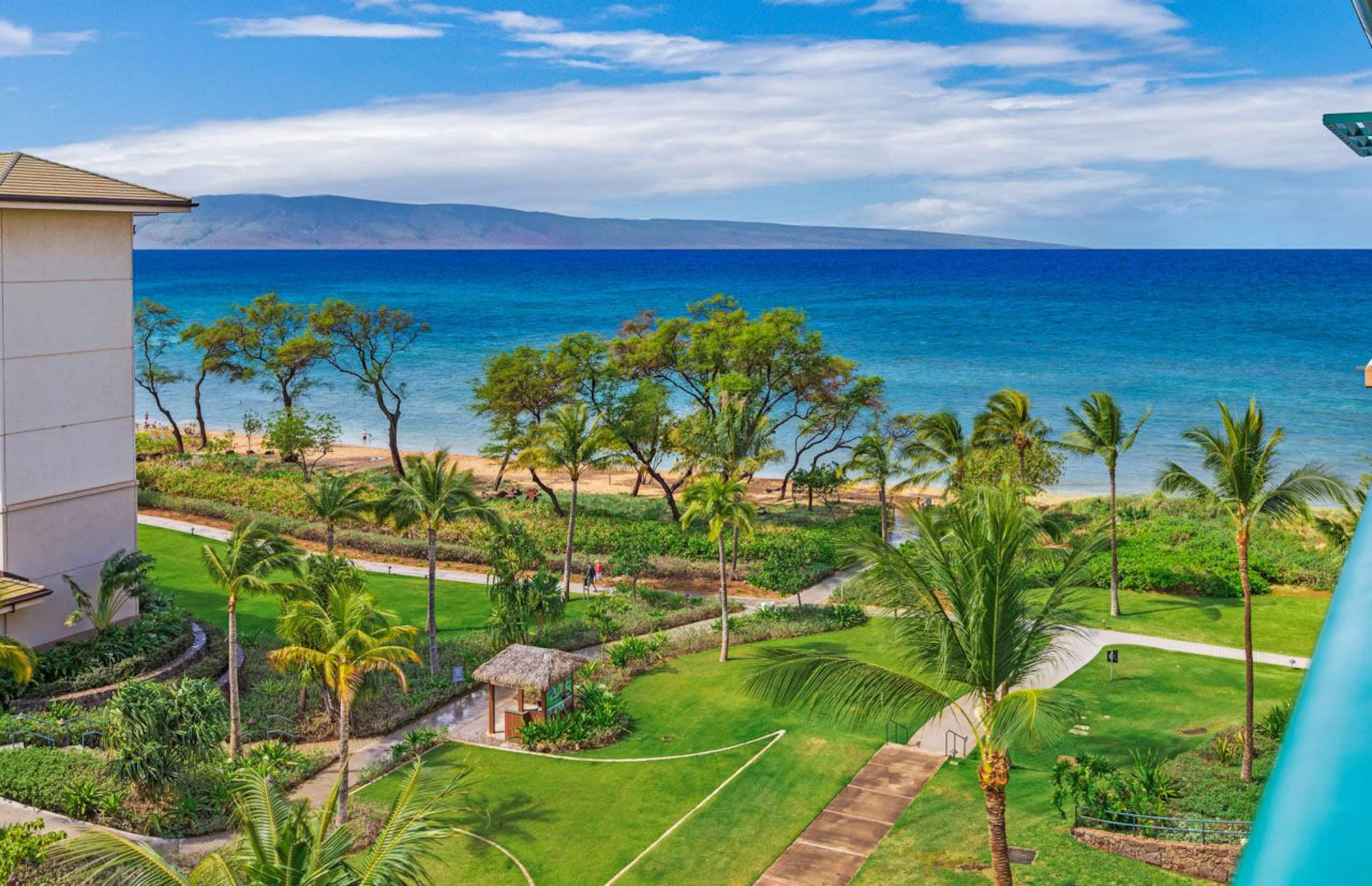 Condo in Lahaina · ★4.95 · 2 bedrooms · 3 beds · 2 baths - Image 16