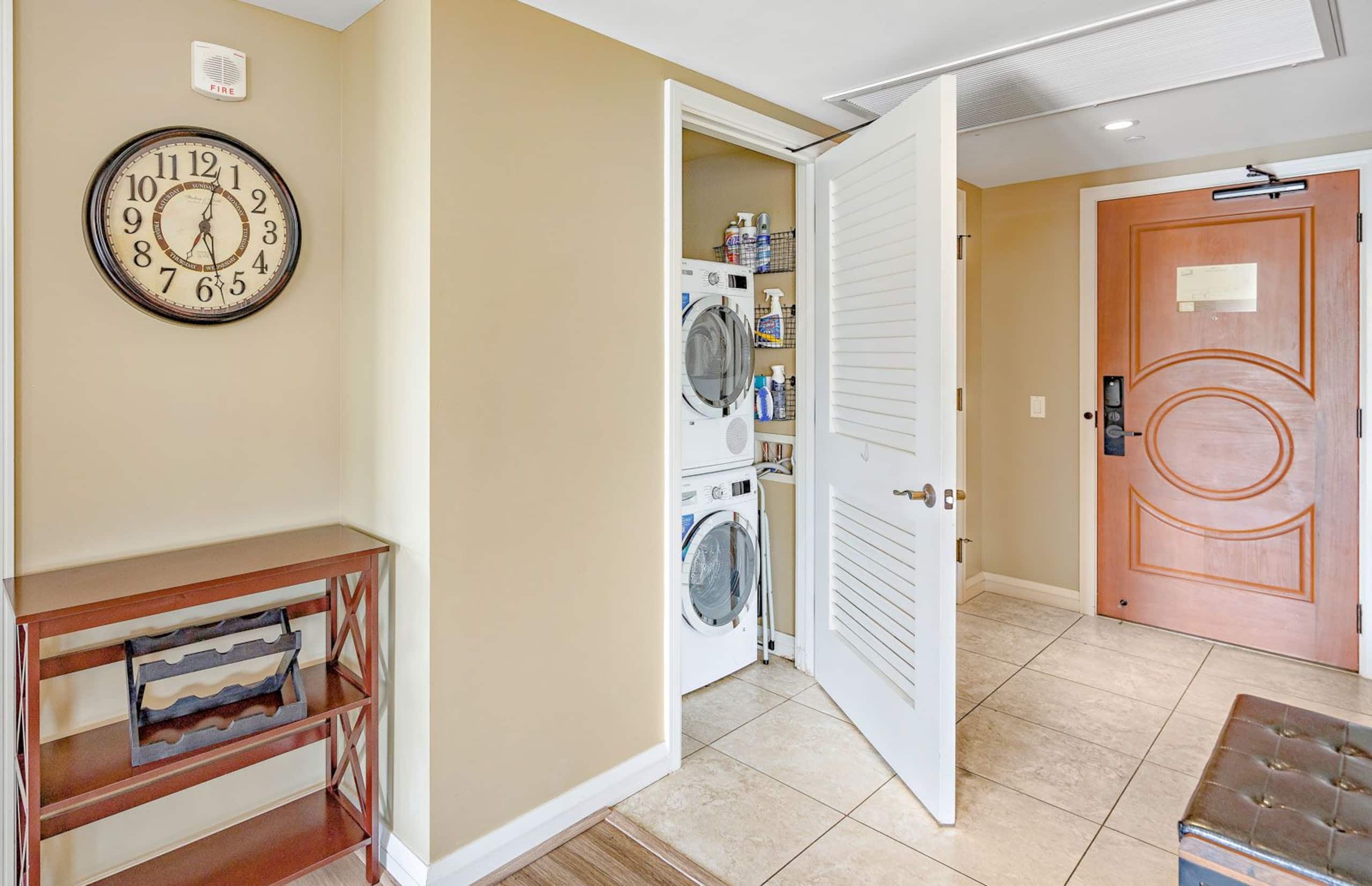 Condo in Lahaina · ★4.95 · 2 bedrooms · 3 beds · 2 baths - Image 17