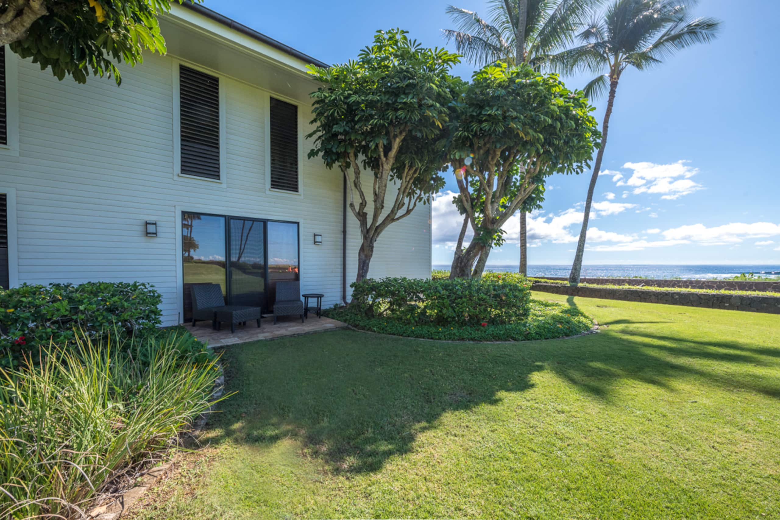 Townhouse in Koloa · ★4.94 · 2 bedrooms · 4 beds · 3 baths - Image 3