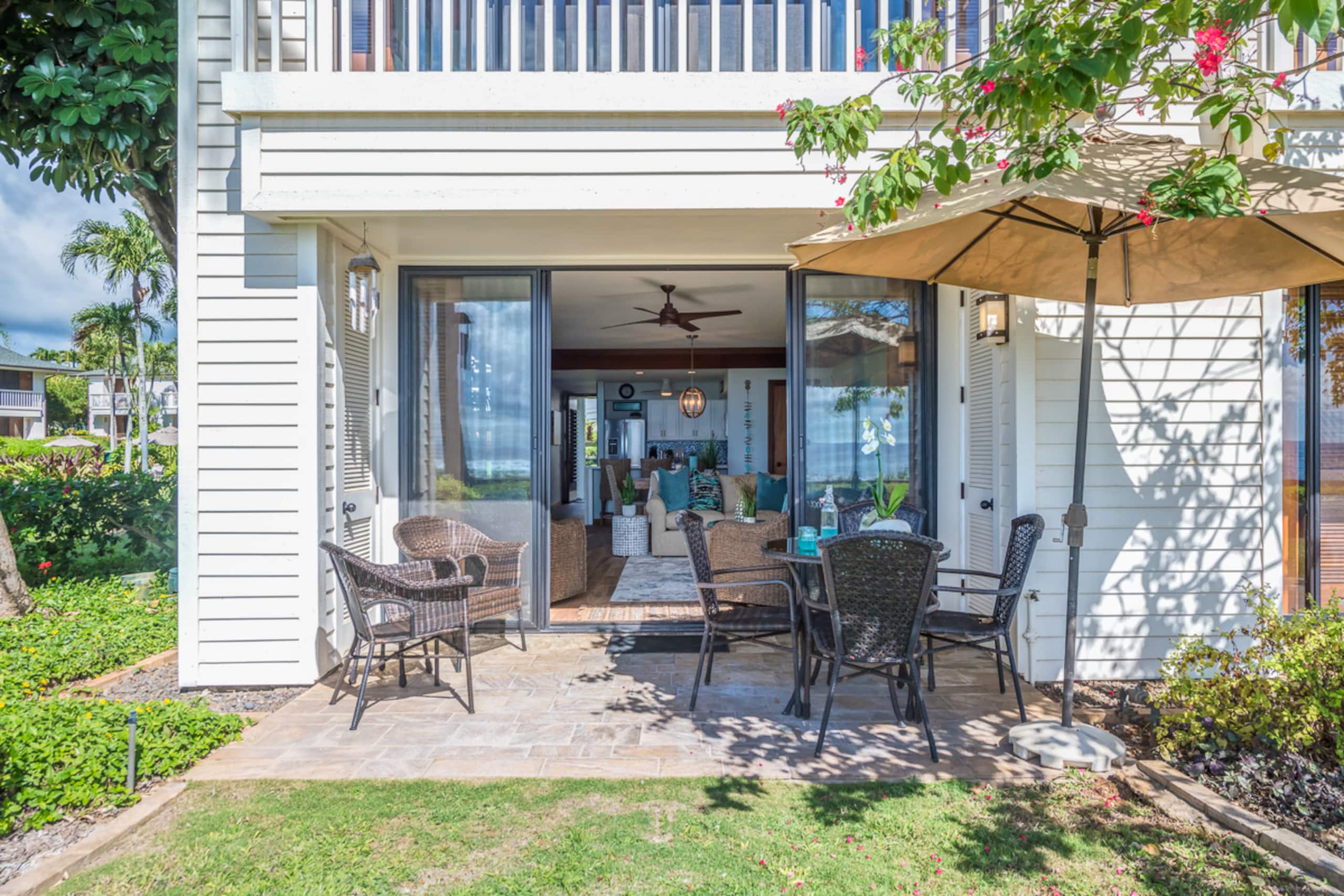 Townhouse in Koloa · ★4.94 · 2 bedrooms · 4 beds · 3 baths - Image 2