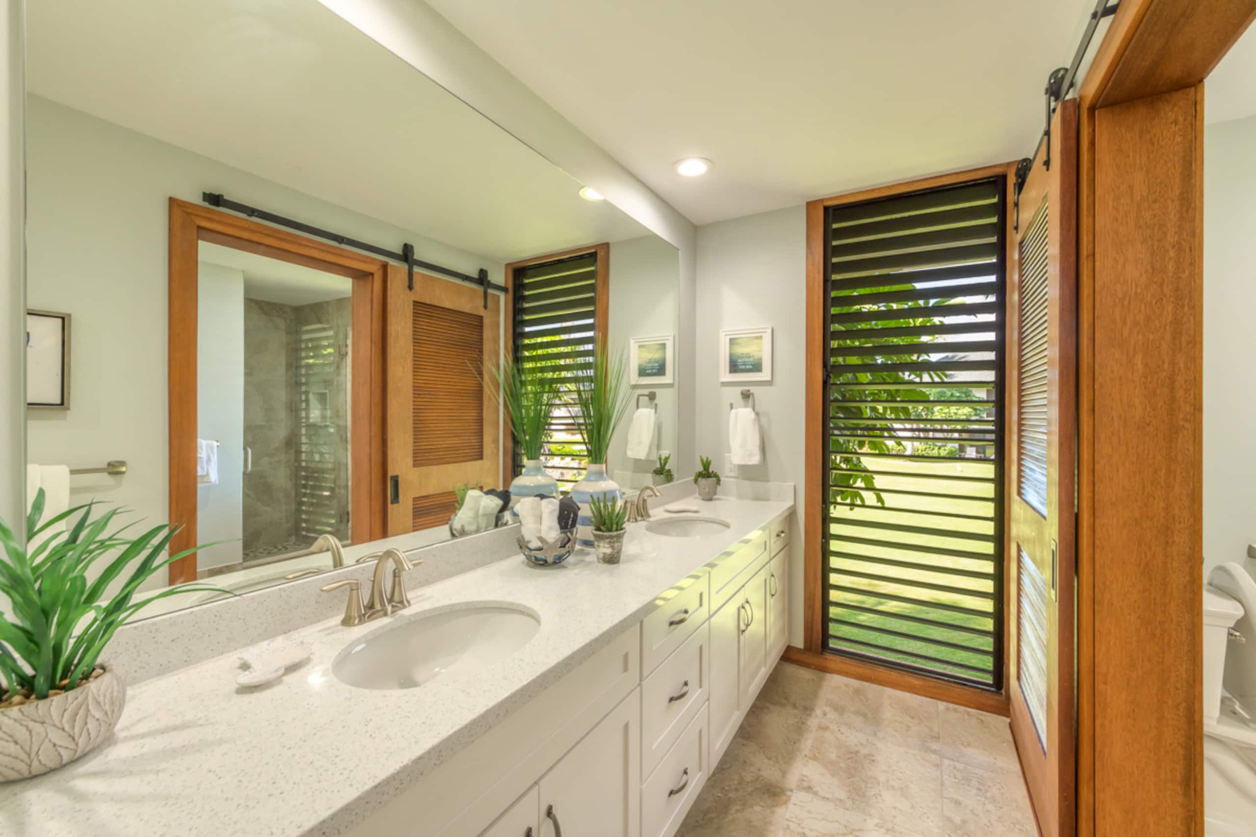 Townhouse in Koloa · ★4.94 · 2 bedrooms · 4 beds · 3 baths - Image 17