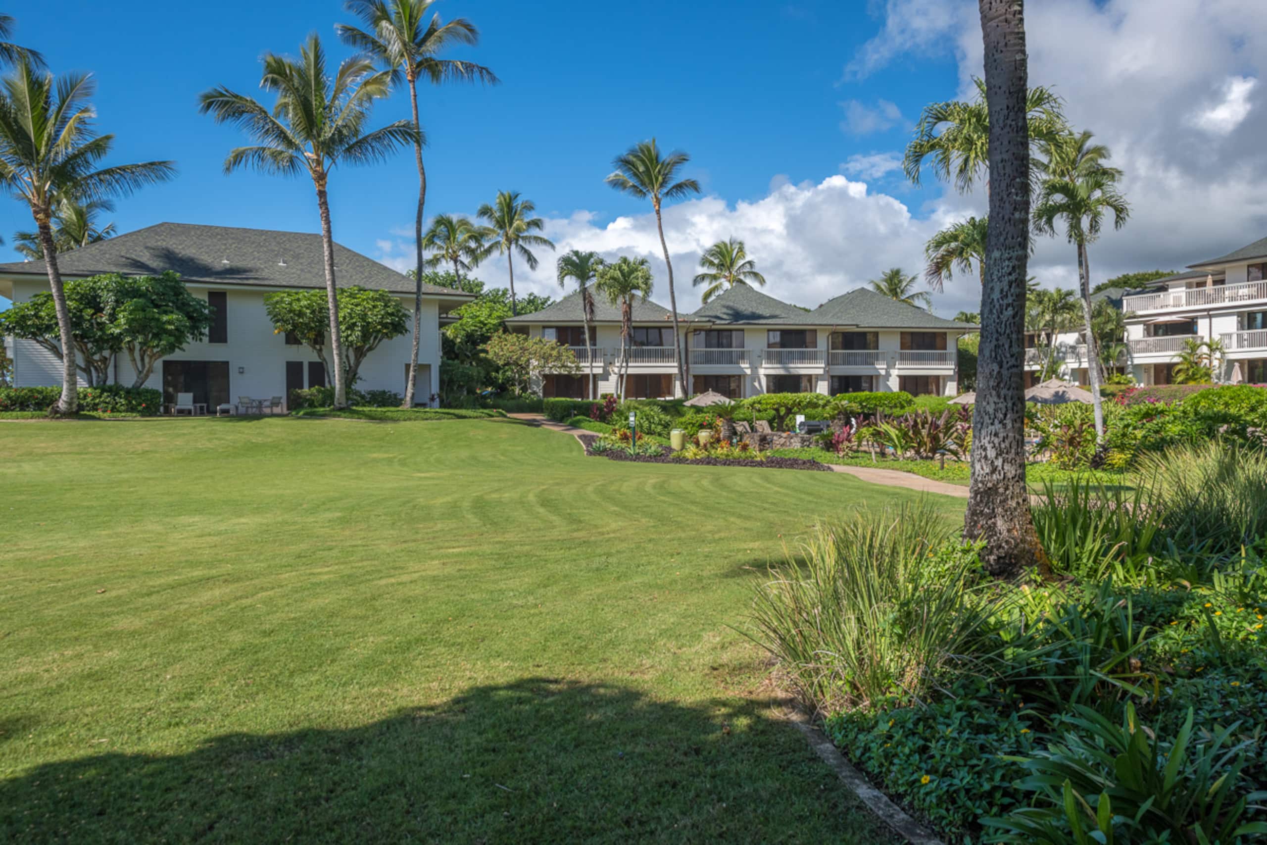 Townhouse in Koloa · ★4.94 · 2 bedrooms · 4 beds · 3 baths - Image 40