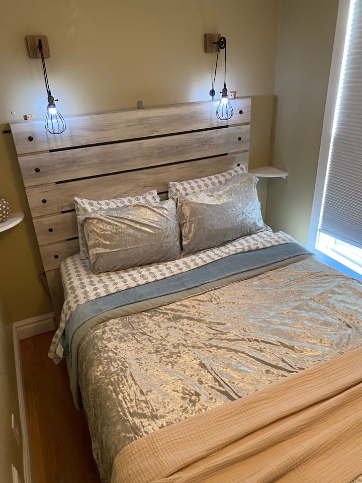 Nivel principal. Cama tamaño queen