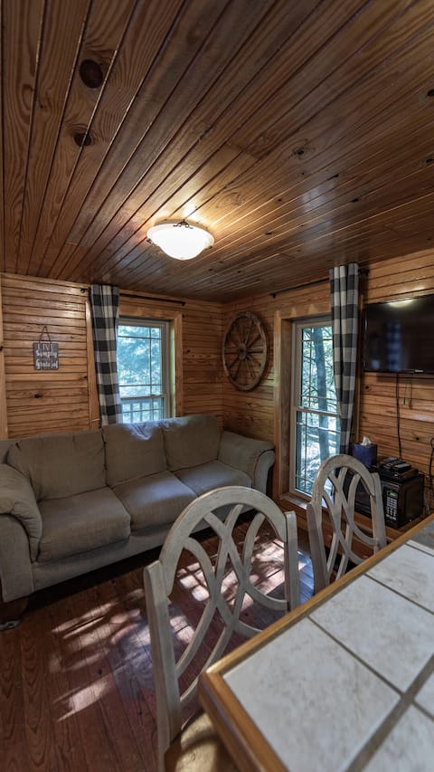 Cabin 12 "Little Log Cabin"