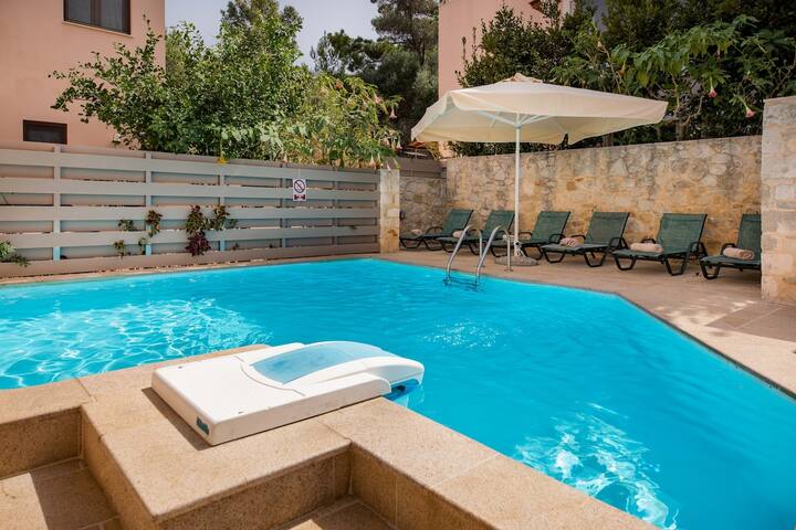 Villa Dafni – Mikra Anogia Villas gallery image 5