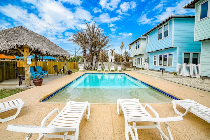 Another Day In Paradise | Pool  Golf Cart Access! - Port Aransas, TX