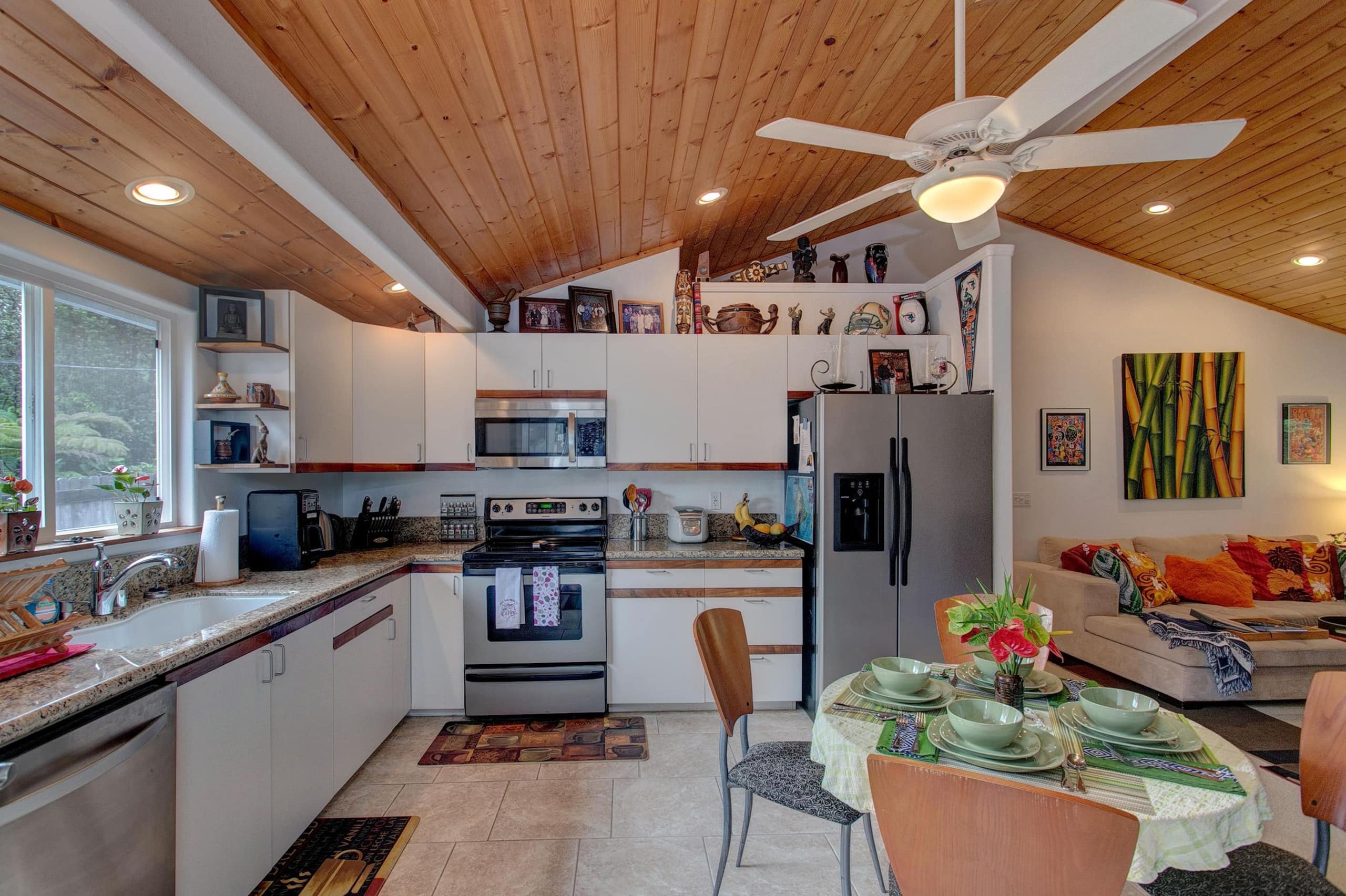 Home in Volcano · ★4.81 · 1 bedroom · 1 bed · 1 bath - Image 5