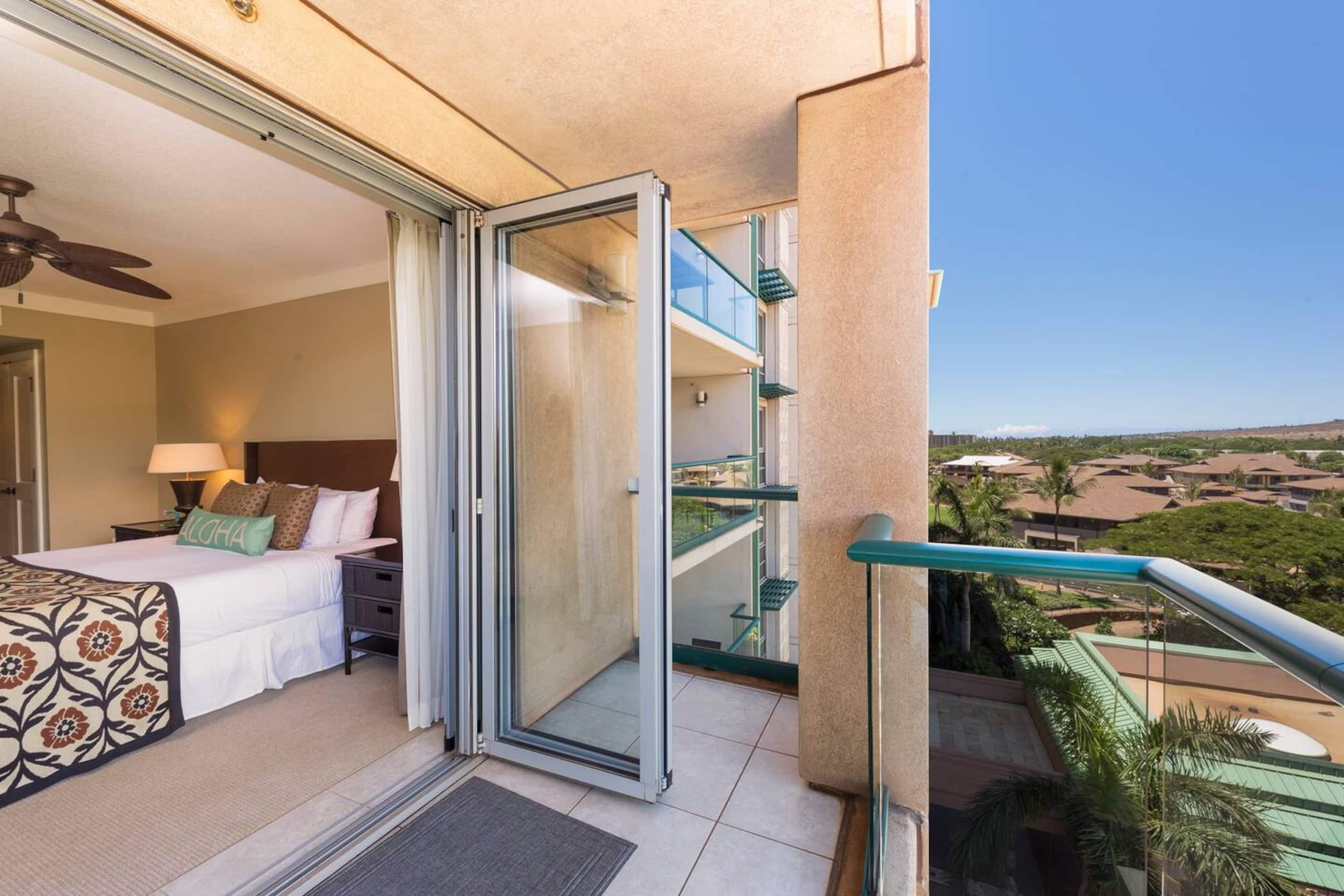 Condo in Lahaina · ★4.91 · 2 bedrooms · 3 beds · 2 baths - Image 14