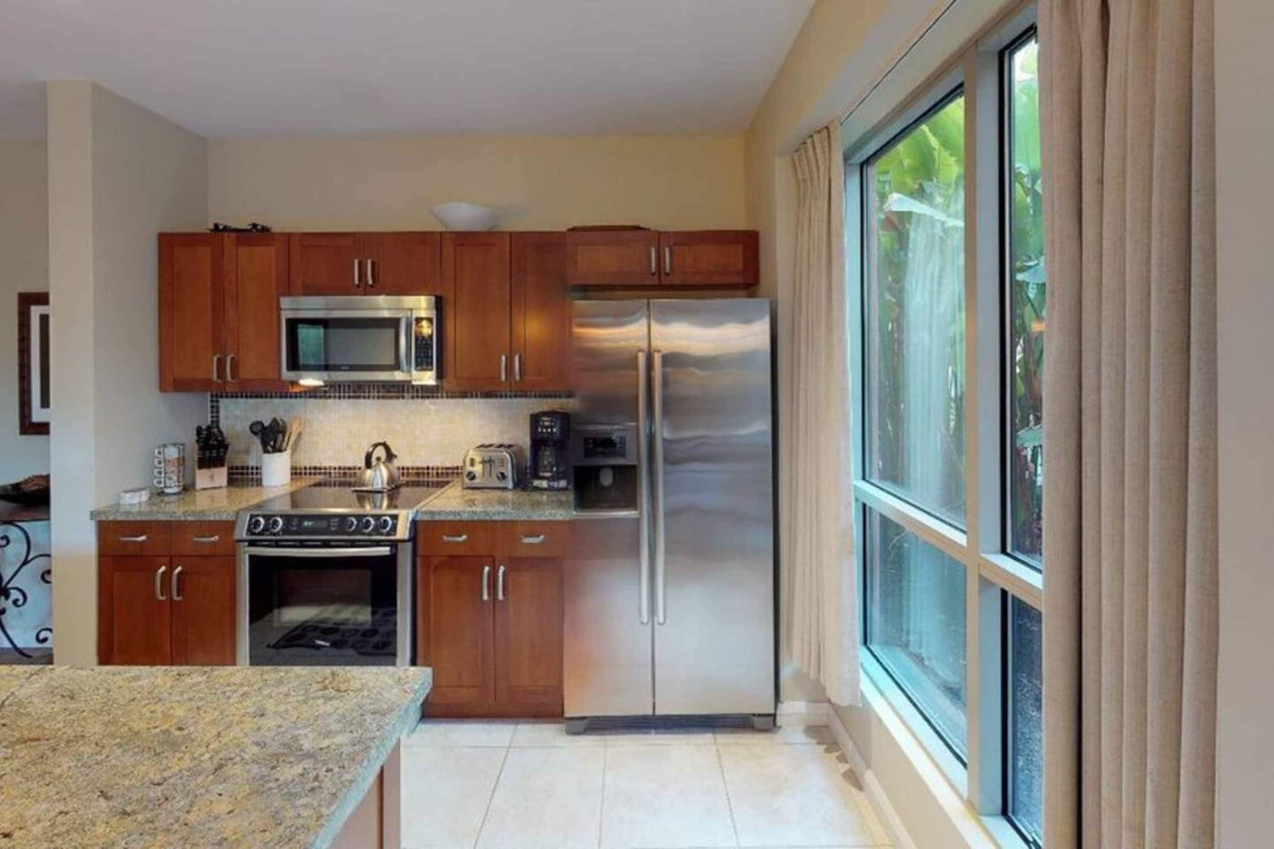 Condo in Lahaina · ★4.95 · 2 bedrooms · 3 beds · 2 baths - Image 12