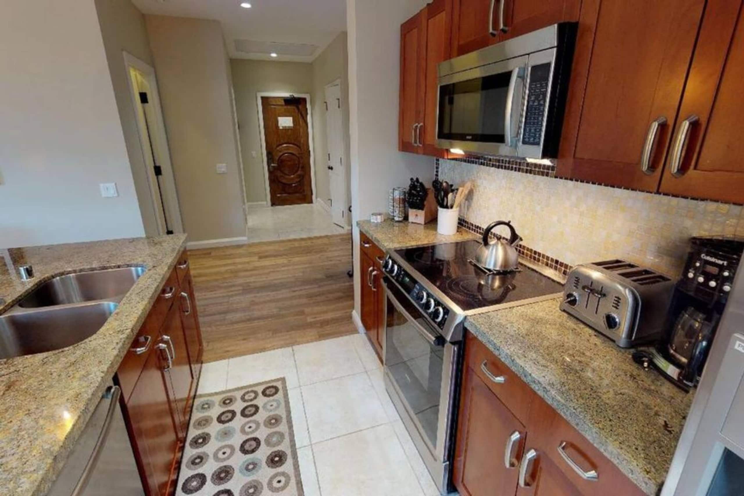Condo in Lahaina · ★4.95 · 2 bedrooms · 3 beds · 2 baths - Image 13