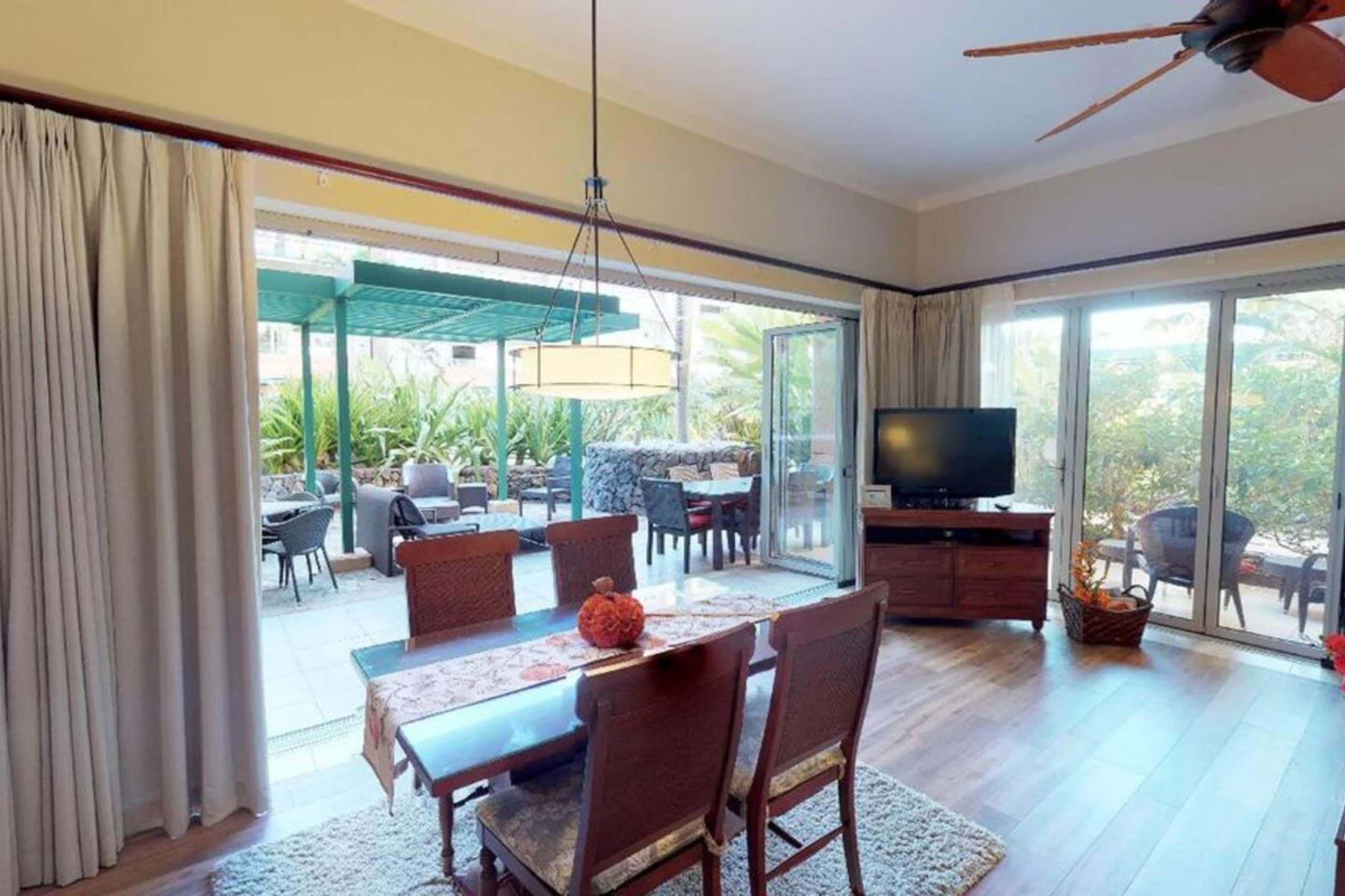 Condo in Lahaina · ★4.95 · 2 bedrooms · 3 beds · 2 baths - Image 6