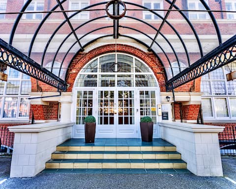 Holiday Beach Flat in Bournemouth, England, UK