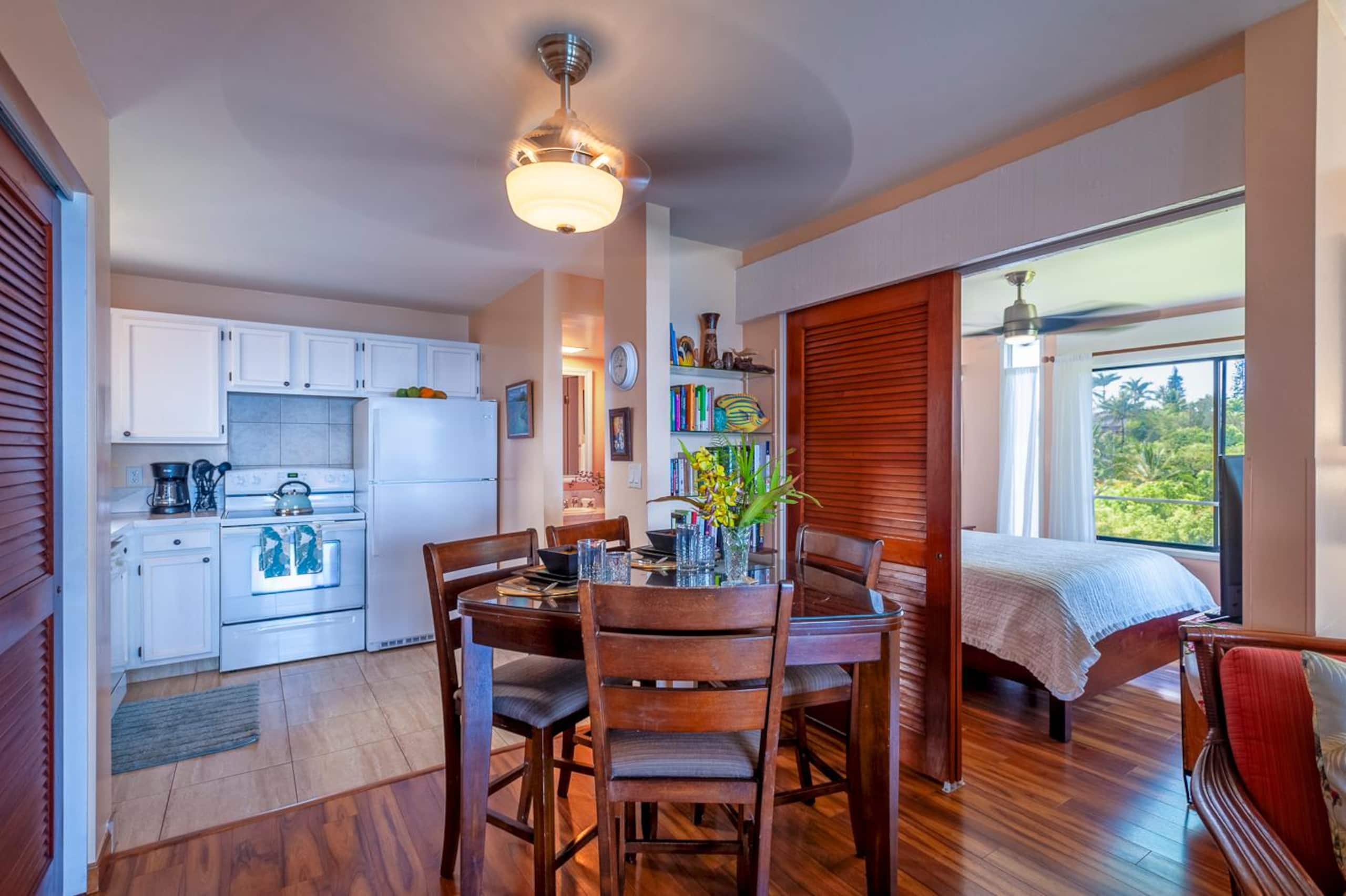Condo in Princeville · ★4.72 · 1 bedroom · 2 beds · 1 private bath - Image 10