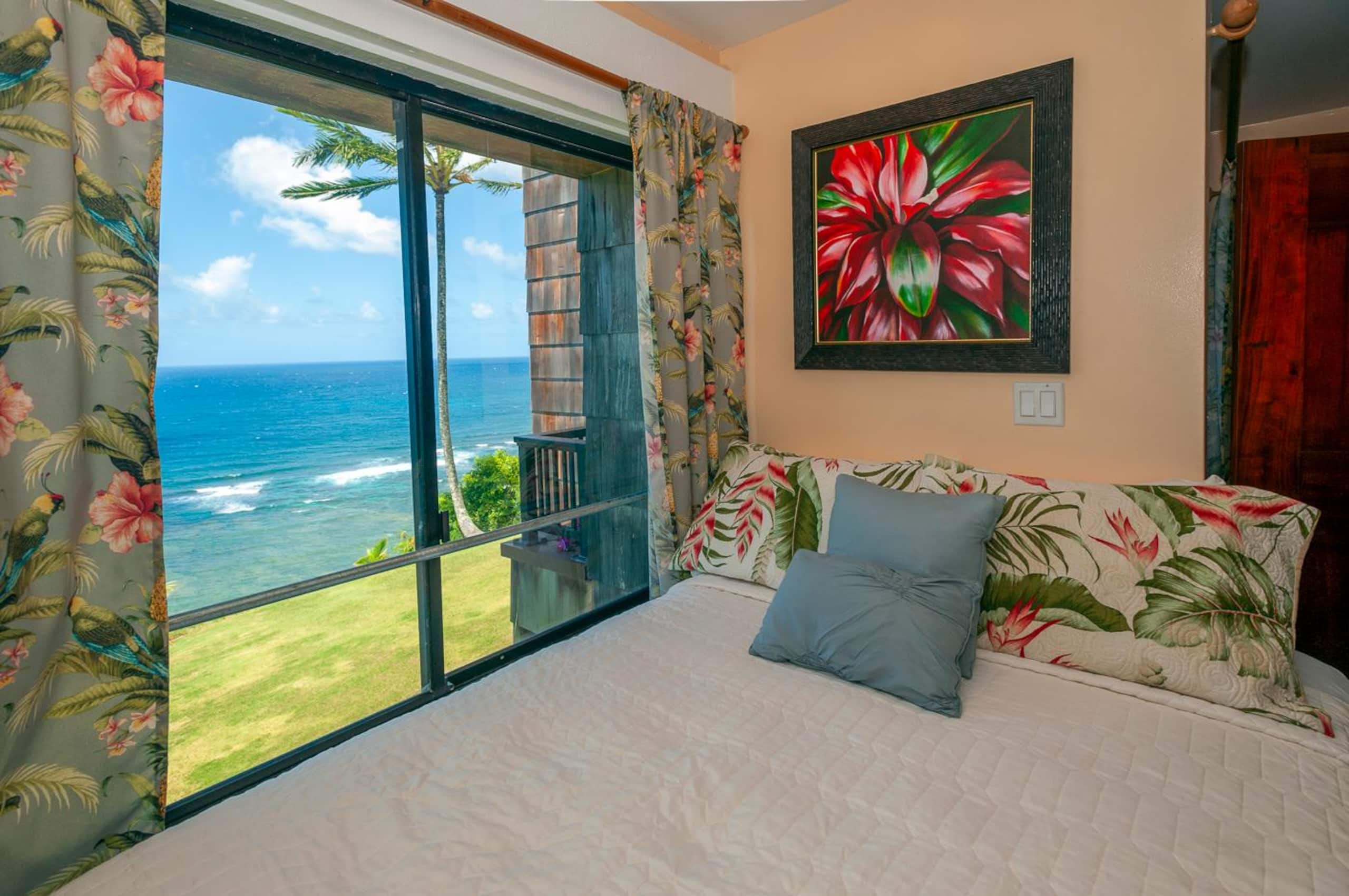 Condo in Princeville · ★4.72 · 1 bedroom · 2 beds · 1 private bath - Image 11