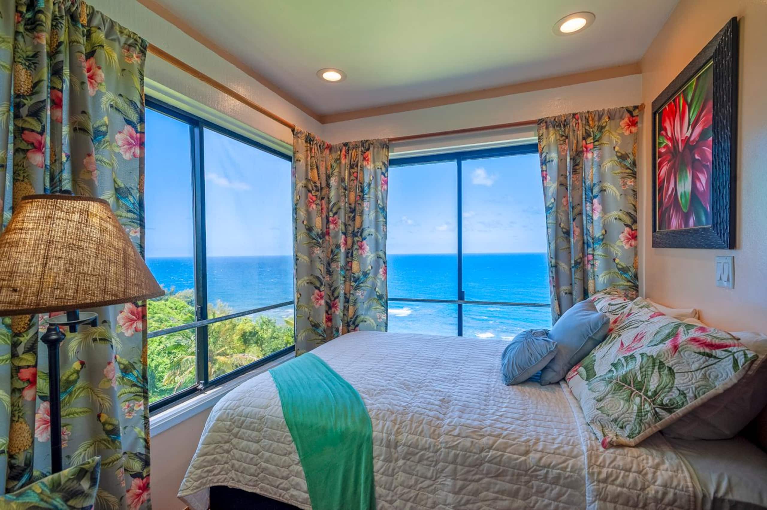 Condo in Princeville · ★4.72 · 1 bedroom · 2 beds · 1 private bath - Image 4