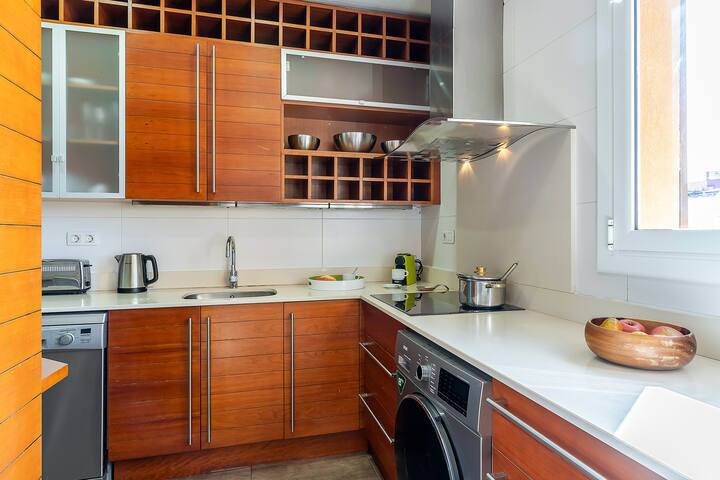 Penthouse with stunning Terrace Arco de Triunfo gallery image 3