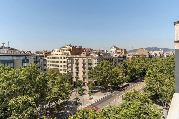 Penthouse with stunning Terrace Arco de Triunfo gallery image 5