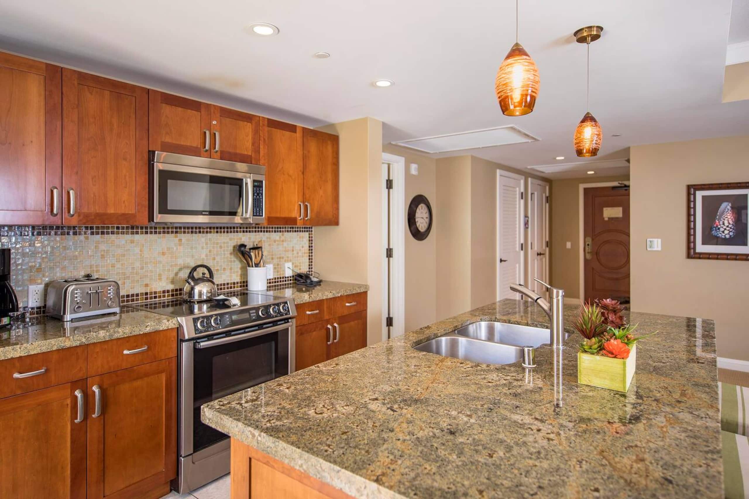 Condo in Lahaina · ★5.0 · 2 bedrooms · 3 beds · 2 baths - Image 9