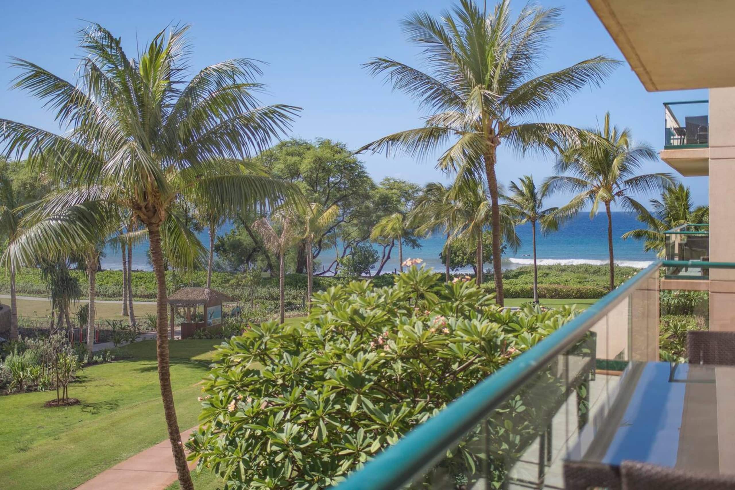 Condo in Lahaina · ★5.0 · 2 bedrooms · 3 beds · 2 baths - Image 4