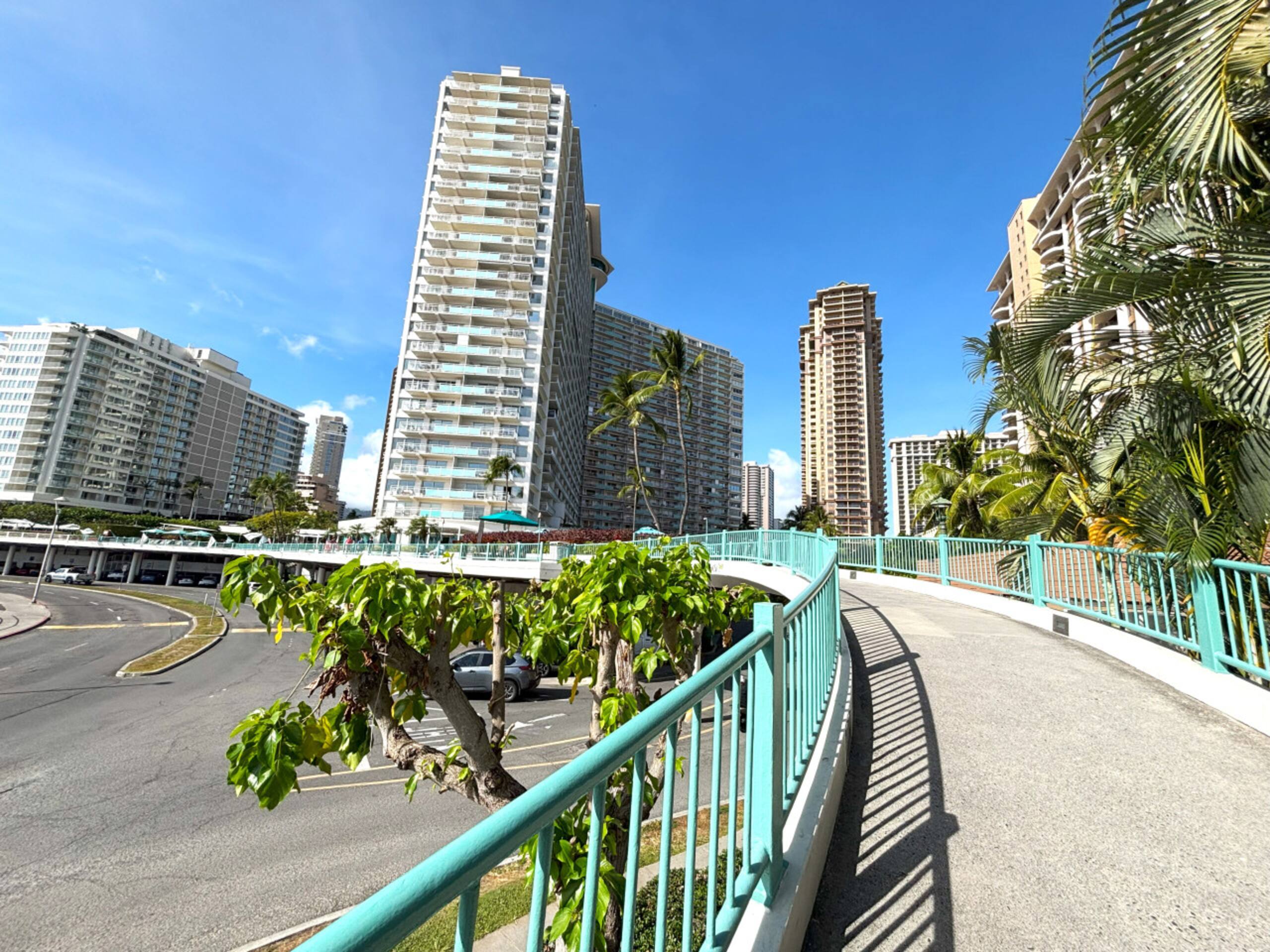 Condo in Honolulu · ★4.46 · 1 bedroom · 2 beds · 1 private bath - Image 43
