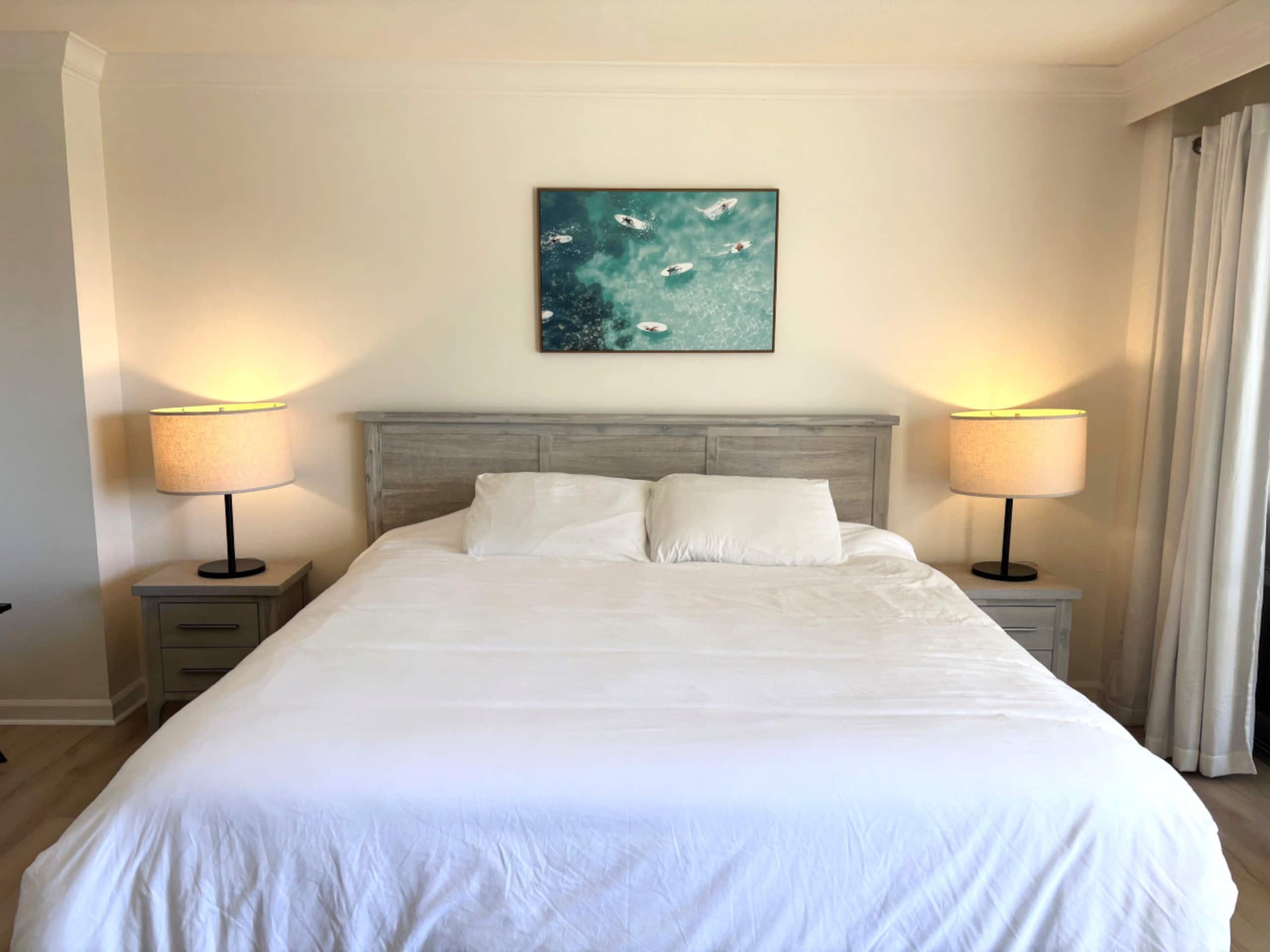 Condo in Honolulu · ★4.56 · 1 bedroom · 2 beds · 1 private bath - Image 3