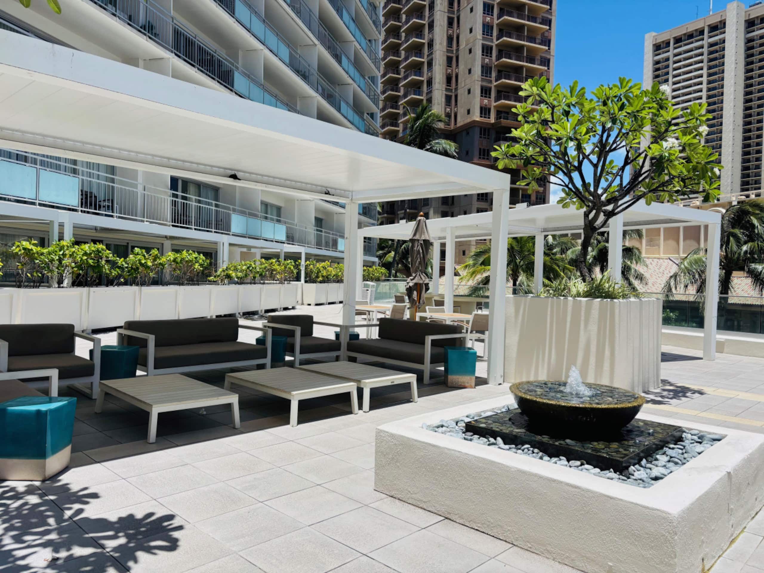 Condo in Honolulu · ★4.56 · 1 bedroom · 2 beds · 1 private bath - Image 38