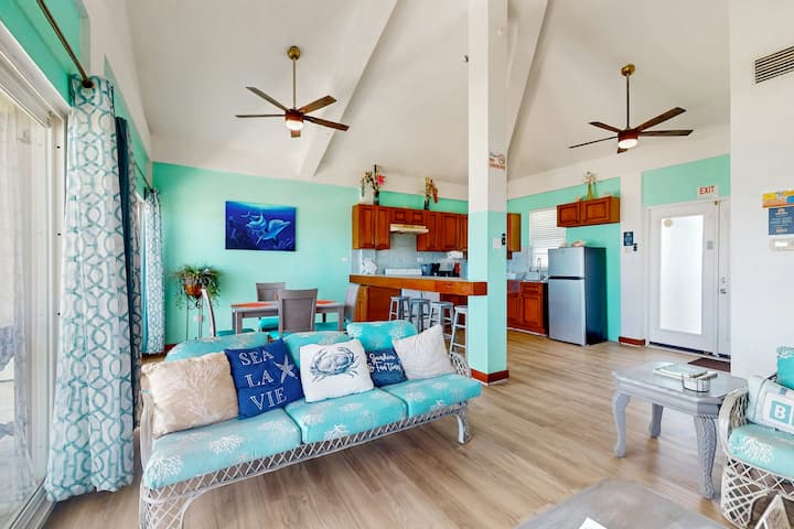 1BR Oceanview Mara Laguna 3rd Floor | Balcony in San Pedro