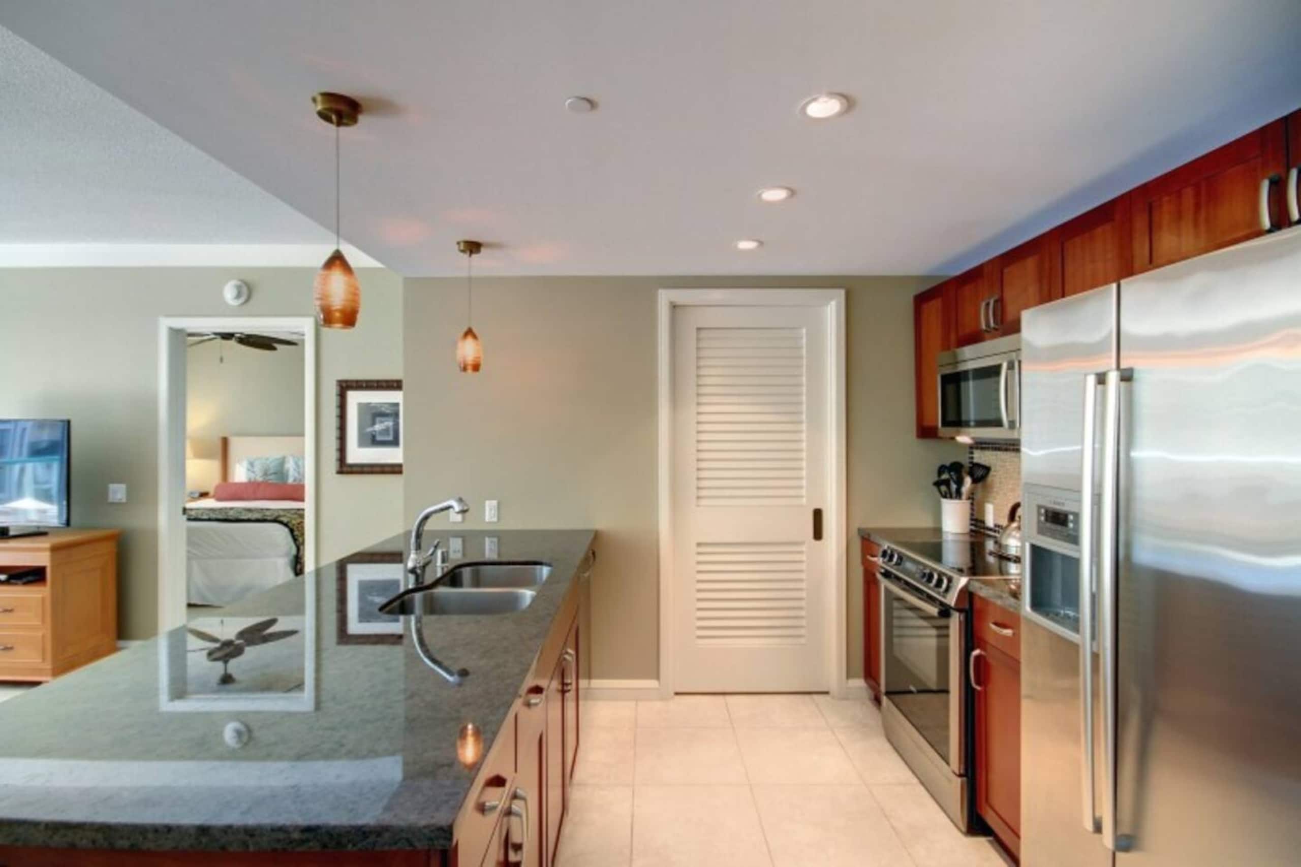 Condo in Lahaina · ★4.91 · 2 bedrooms · 3 beds · 2 baths - Image 11