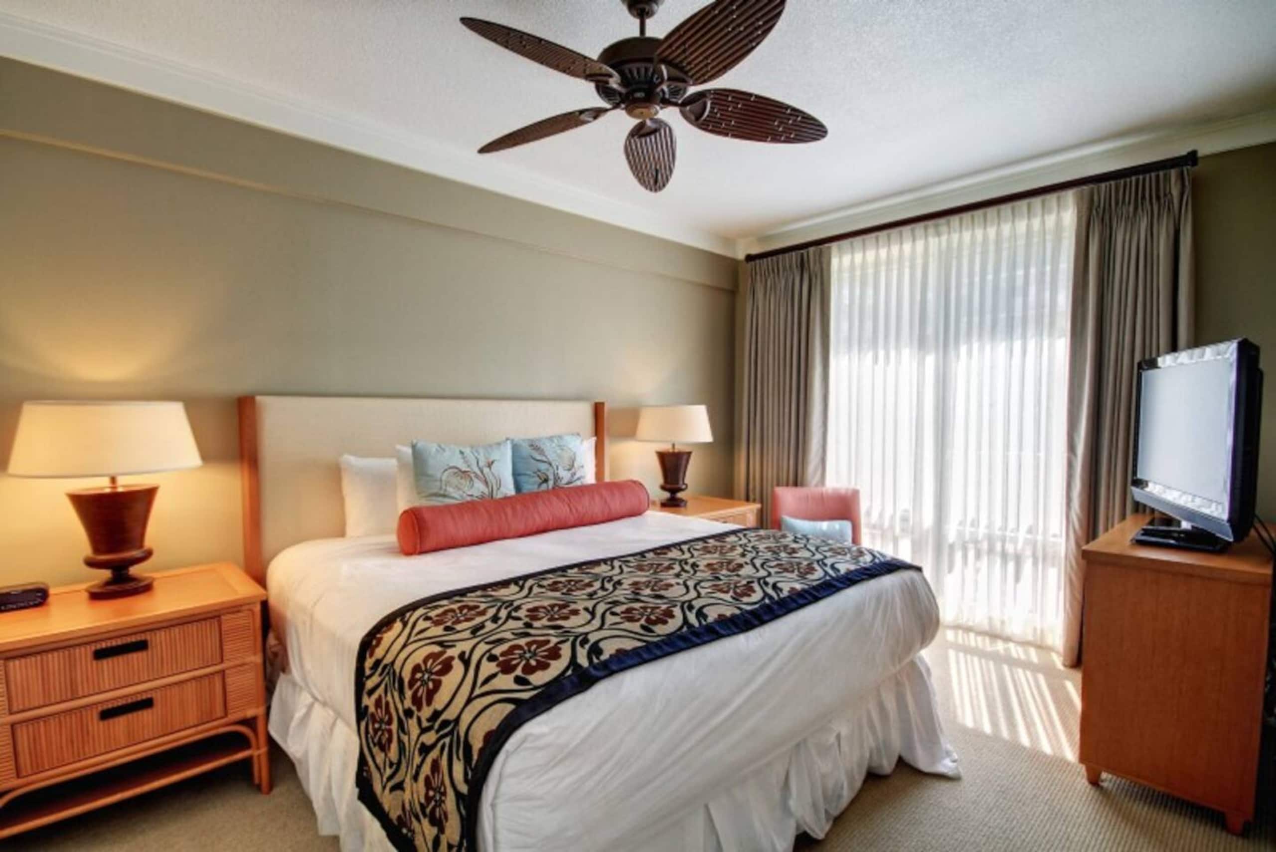 Condo in Lahaina · ★4.91 · 2 bedrooms · 3 beds · 2 baths - Image 5