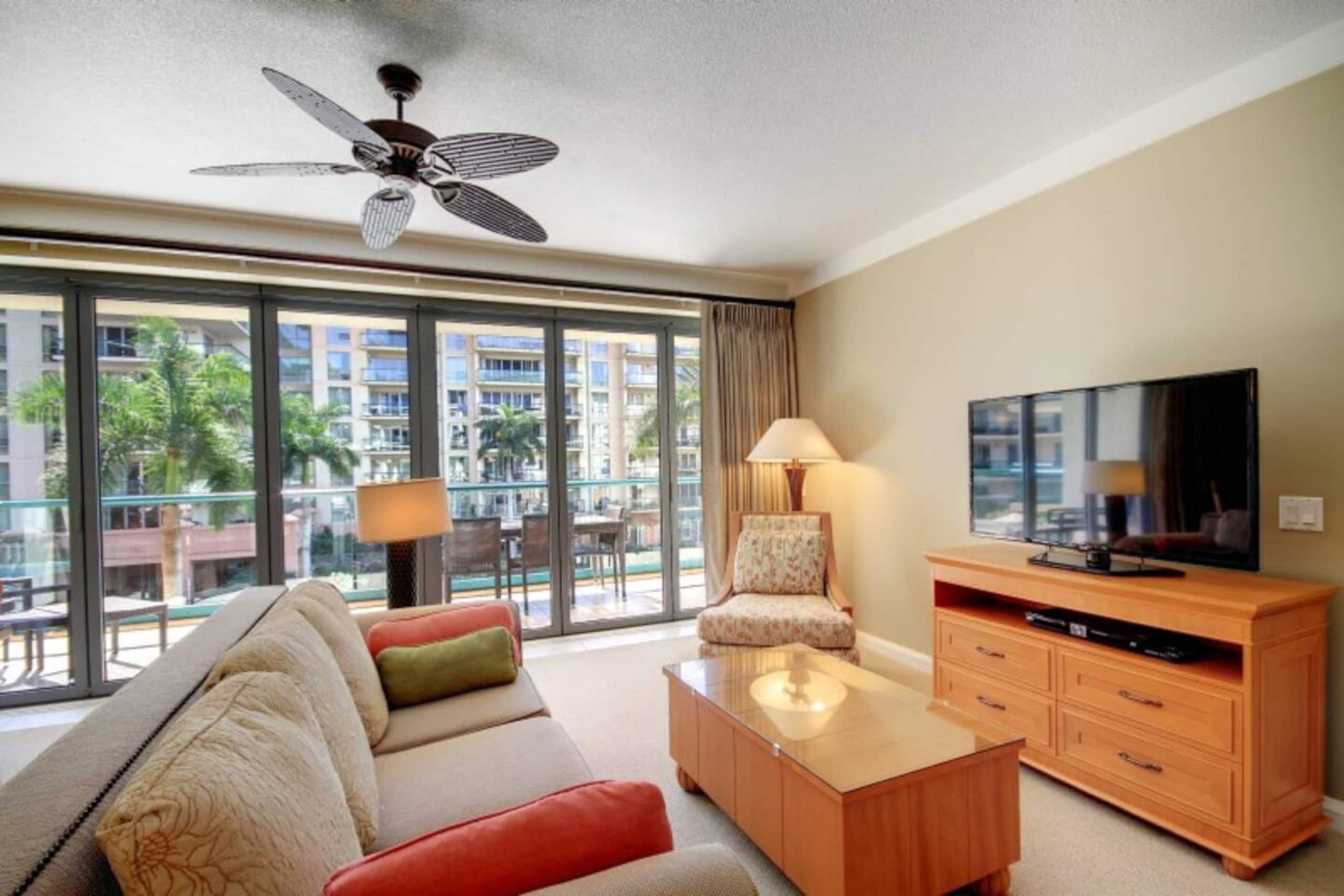 Condo in Lahaina · ★4.91 · 2 bedrooms · 3 beds · 2 baths - Image 18