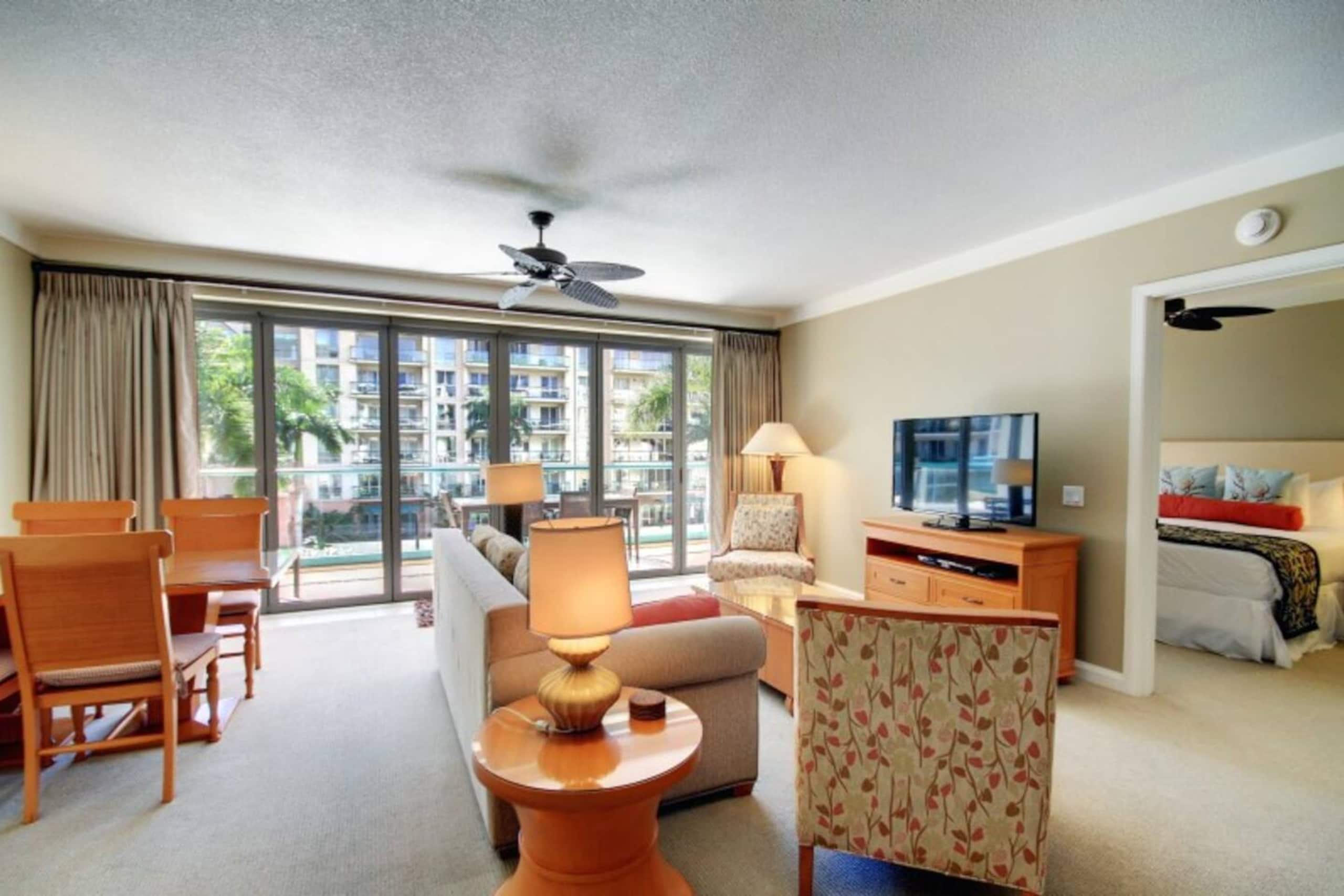 Condo in Lahaina · ★4.91 · 2 bedrooms · 3 beds · 2 baths - Image 13