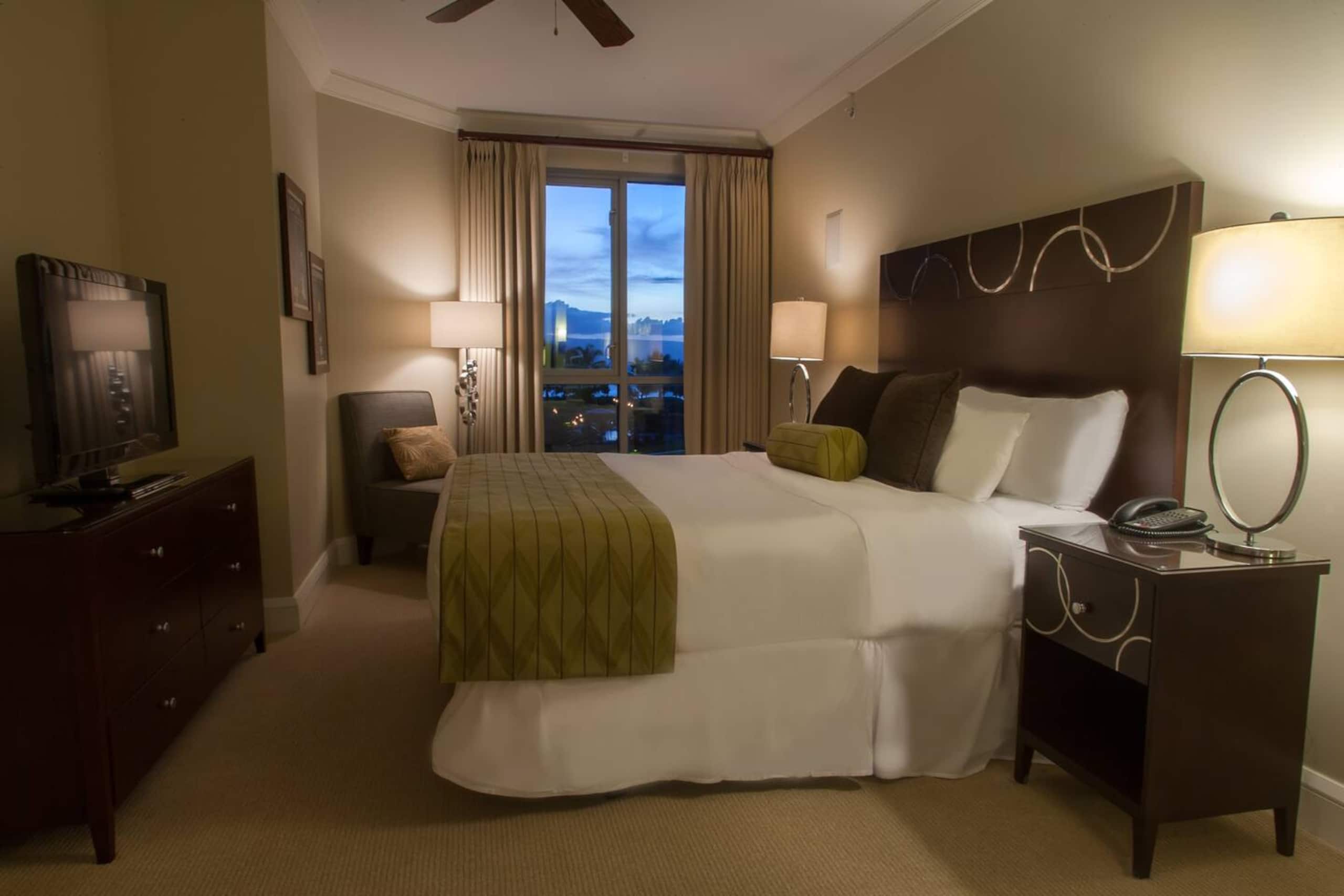 Condo in Lahaina · ★4.8 · 3 bedrooms · 4 beds · 3 baths - Image 16