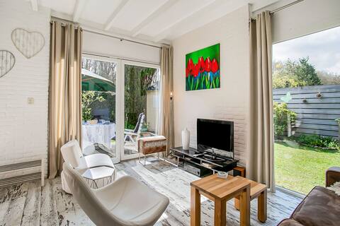 Lovely Bungalow in Noordwijkerhout with Garden