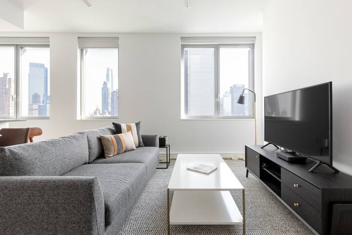 Blueground | Midtown W, gym, pool, w/d gallery image 2