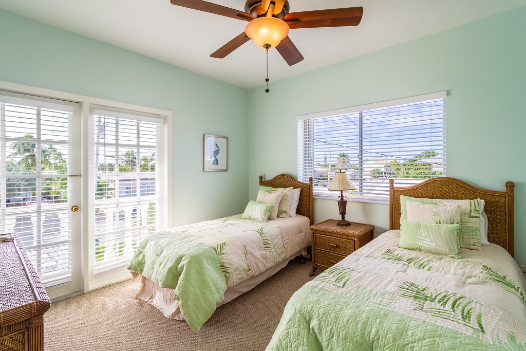 Სასტუმრო ოთახი 2 ხედი 1